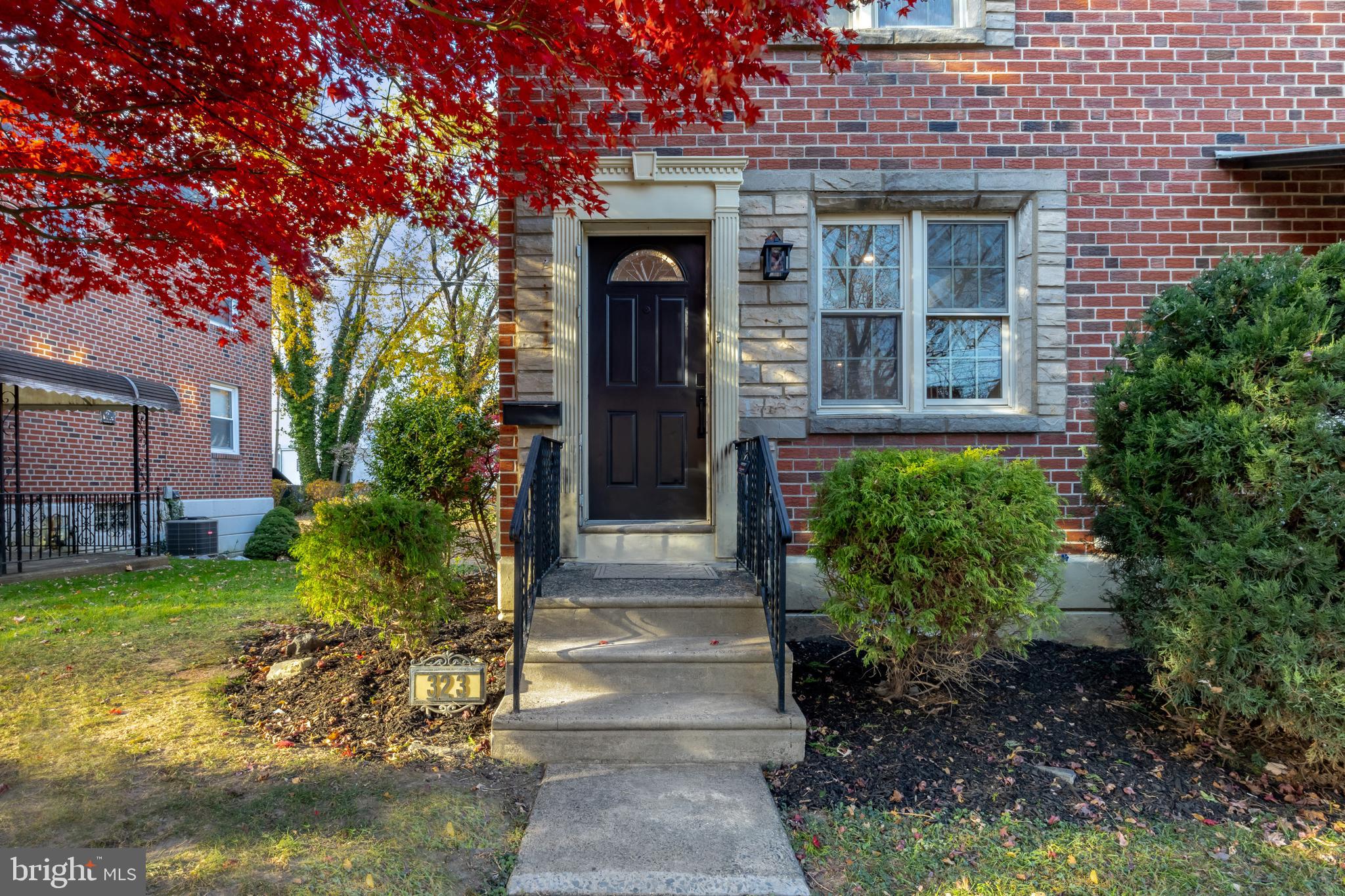 323 Prospect Ave