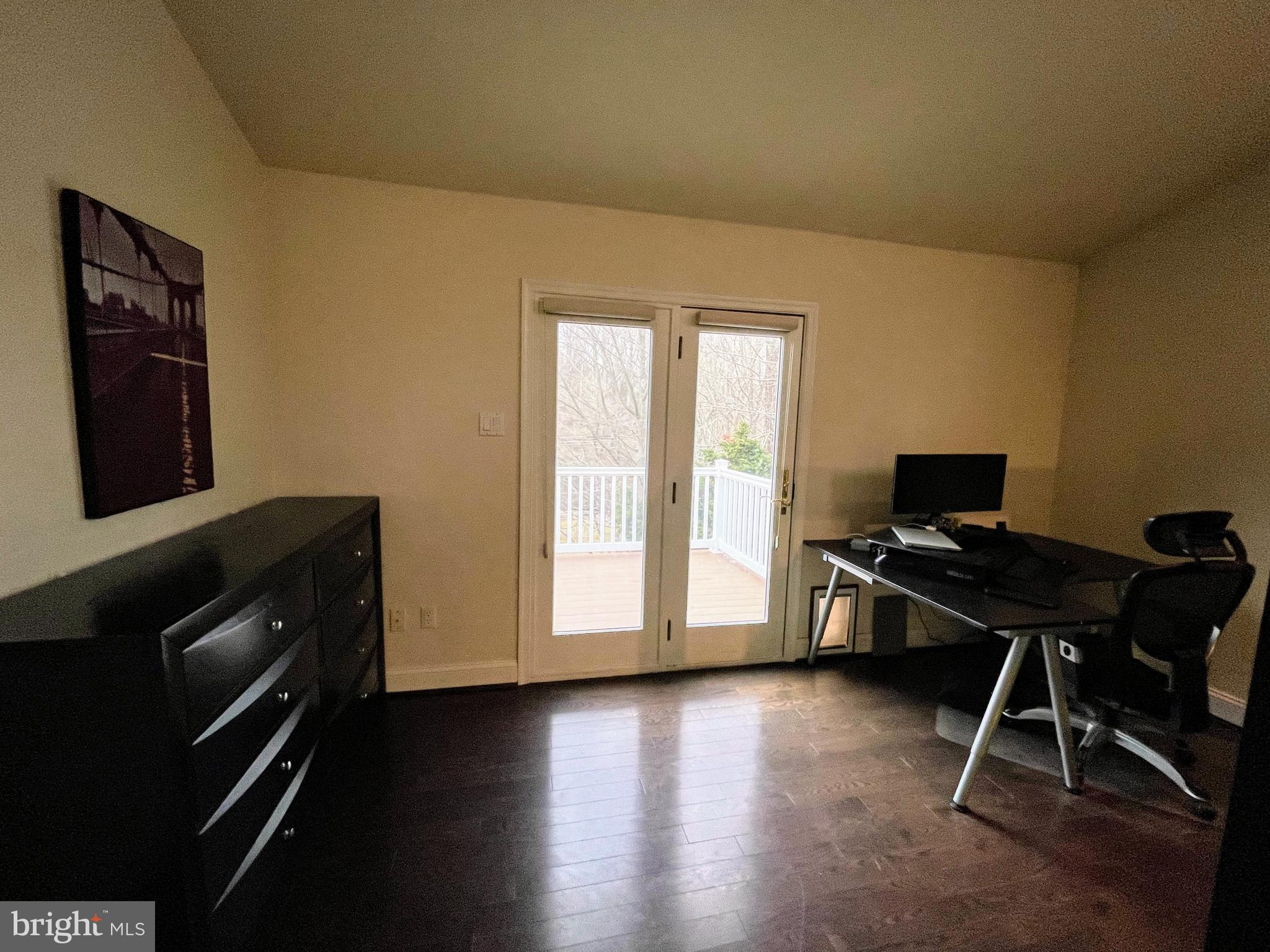 3300 Sawmill Rd