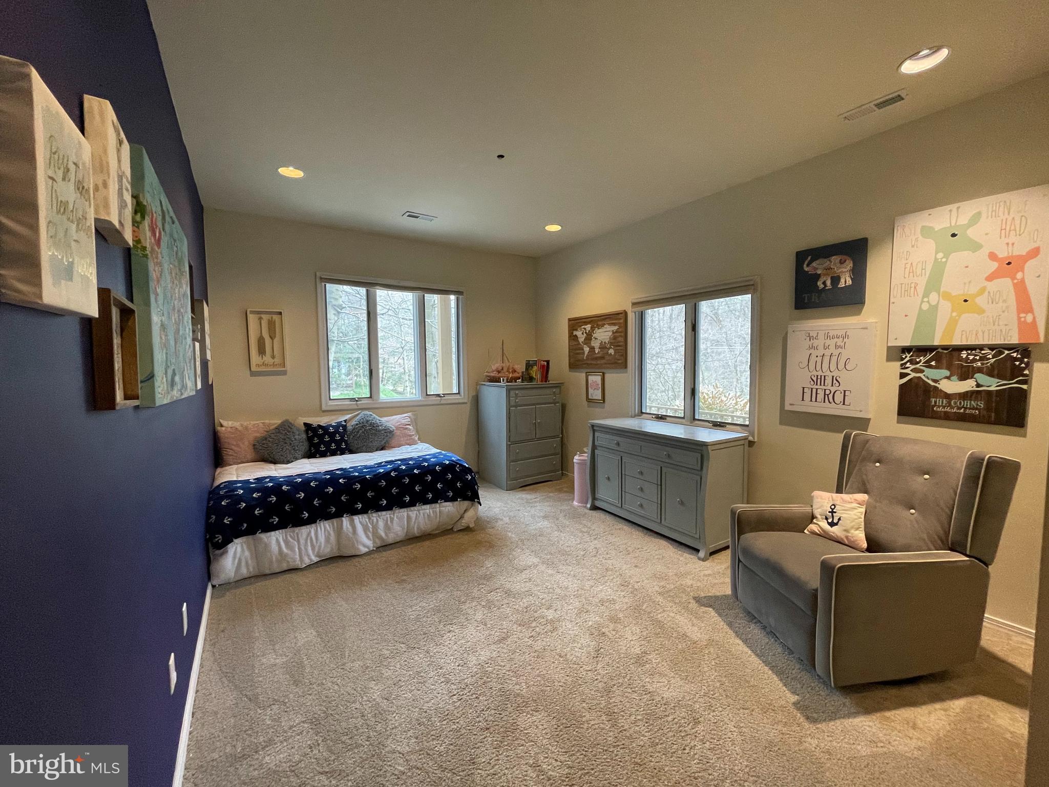3300 Sawmill Rd