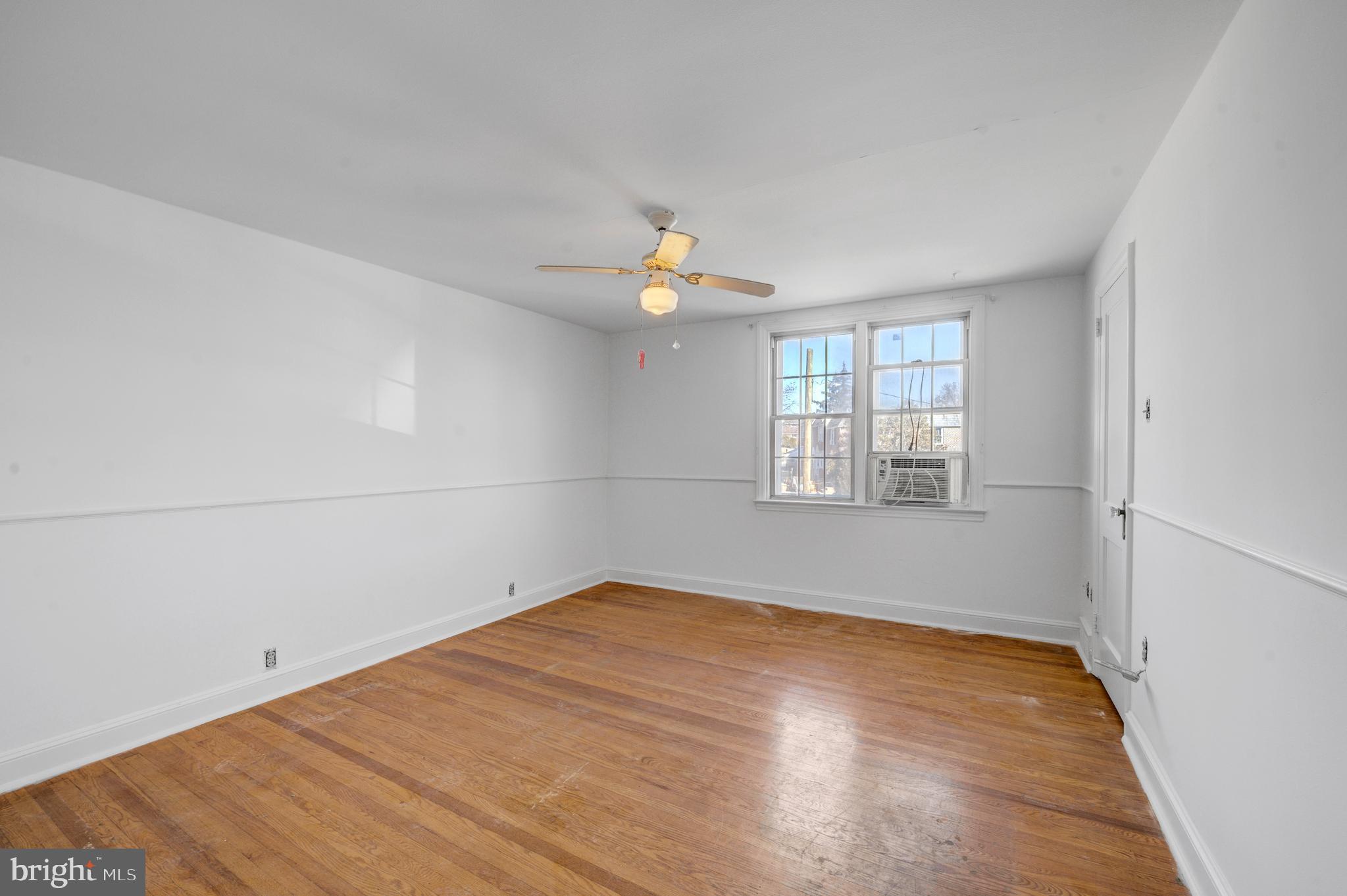1046 S Lynbrook Rd