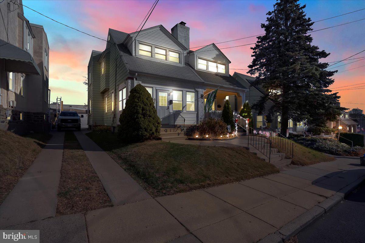1221 Harding Dr