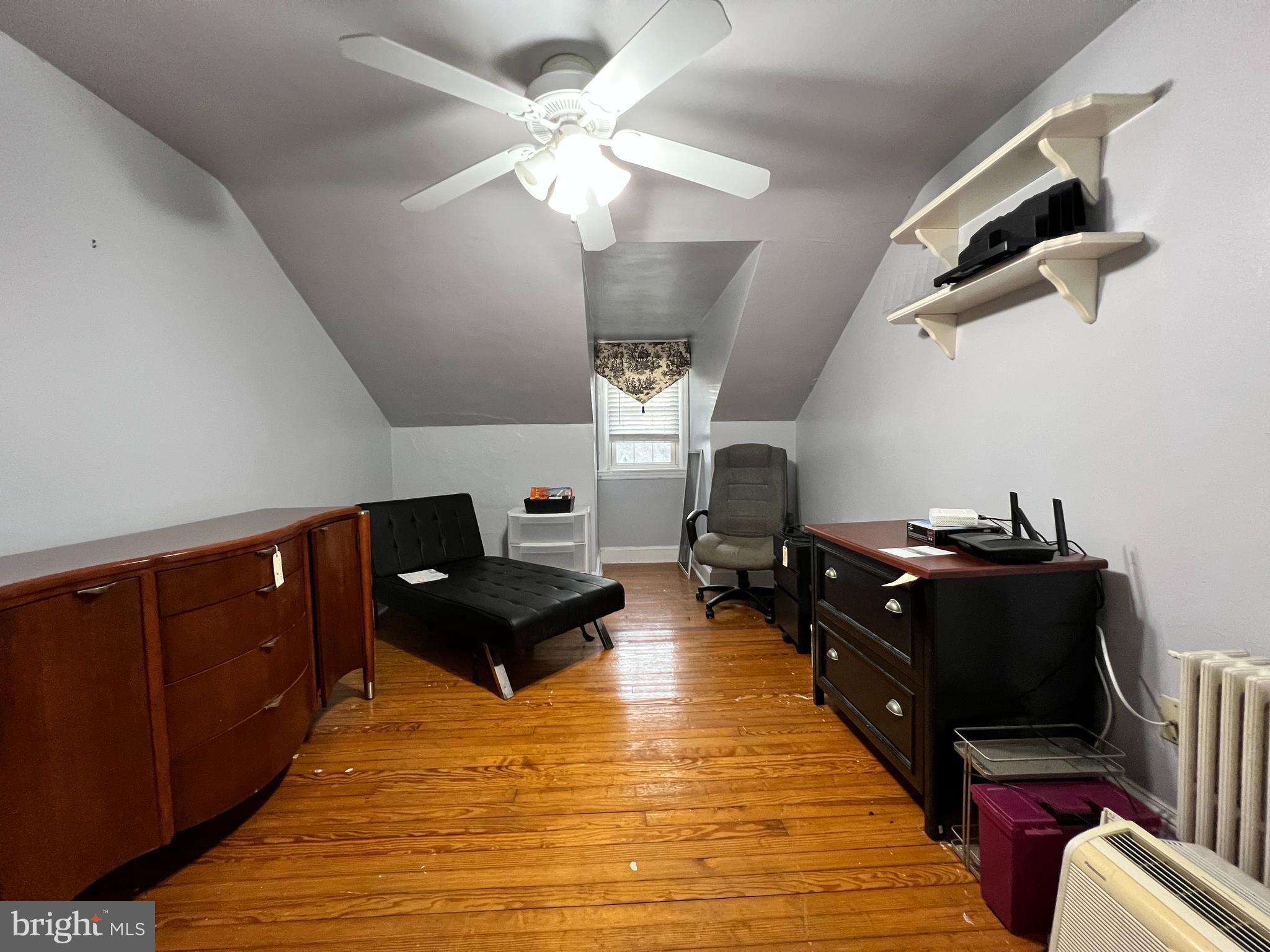 133 N Mansfield Ave