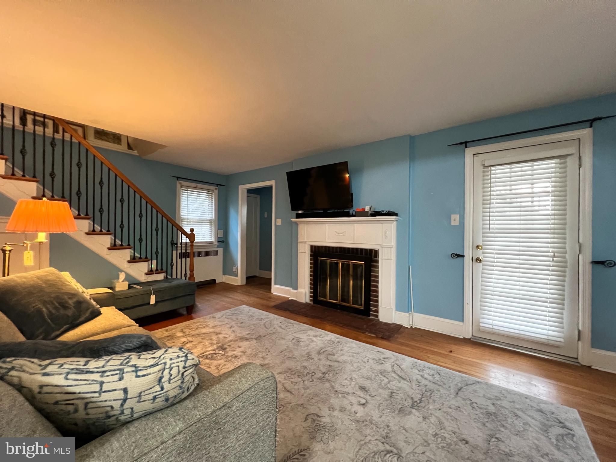 133 N Mansfield Ave