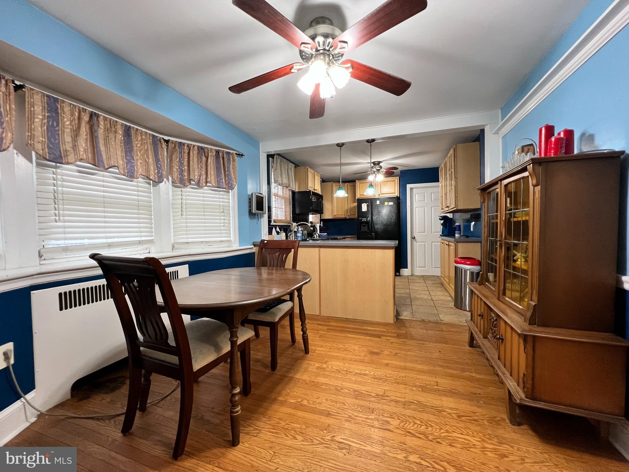 133 N Mansfield Ave