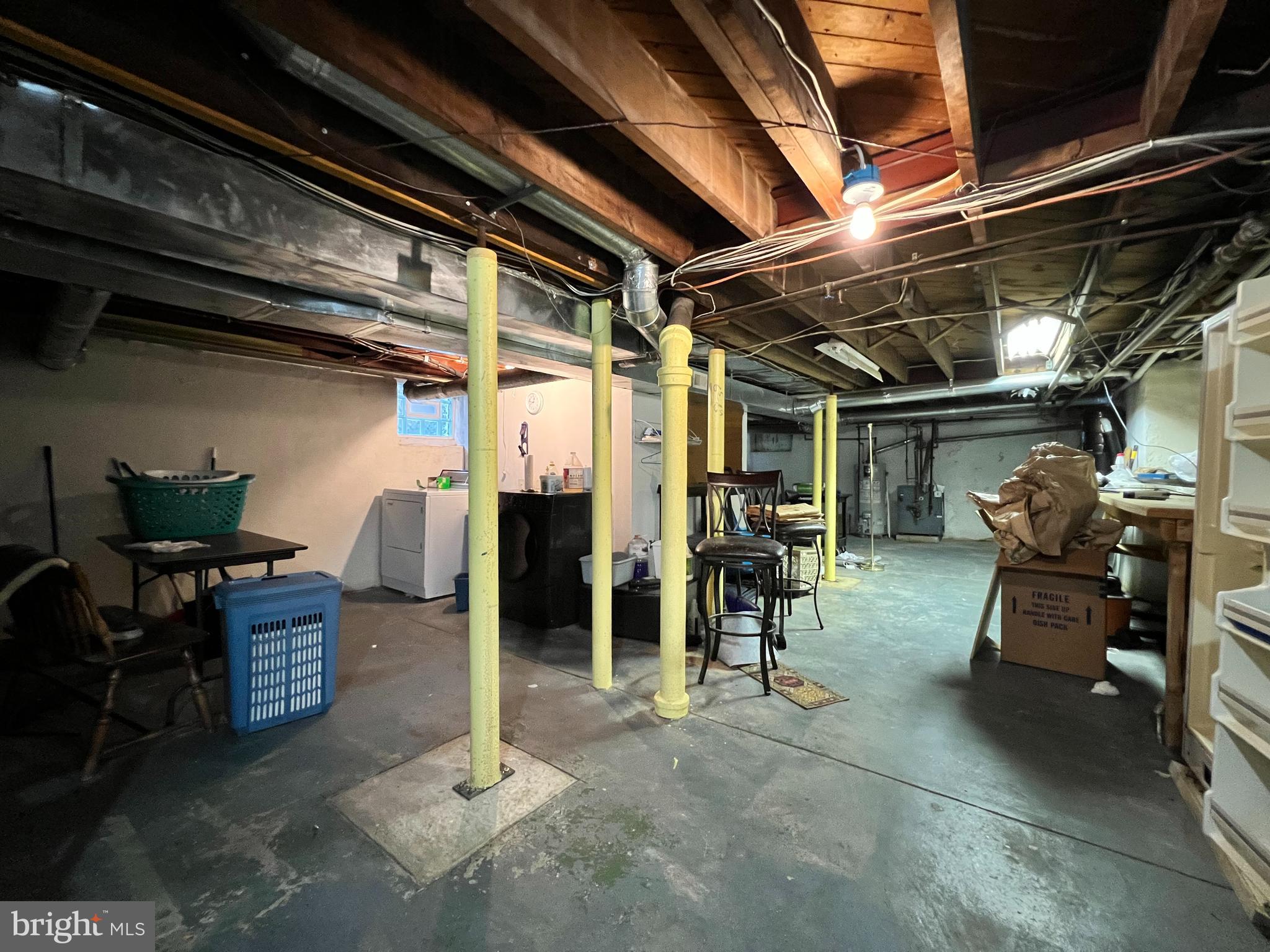 133 N Mansfield Ave