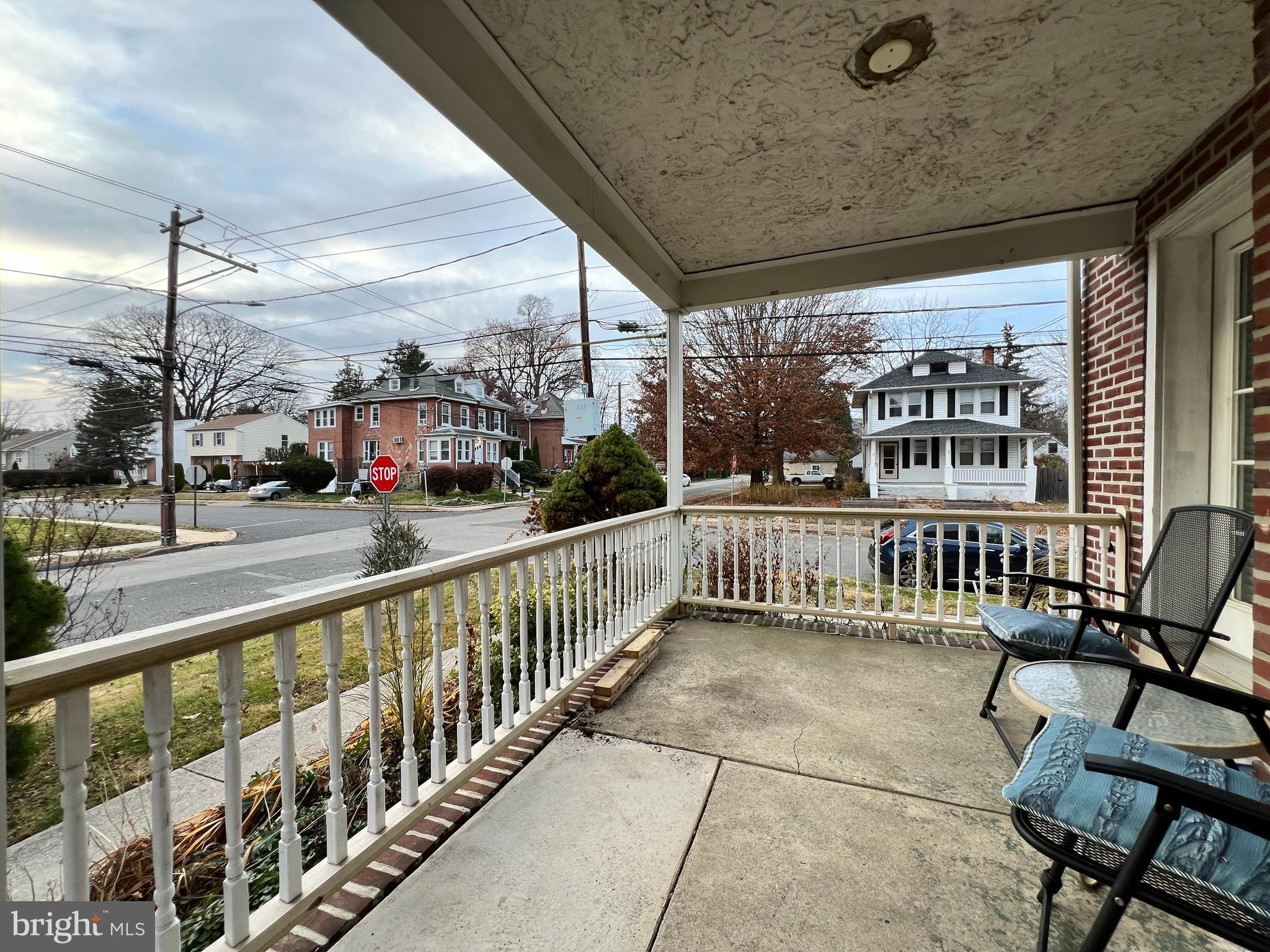 133 N Mansfield Ave