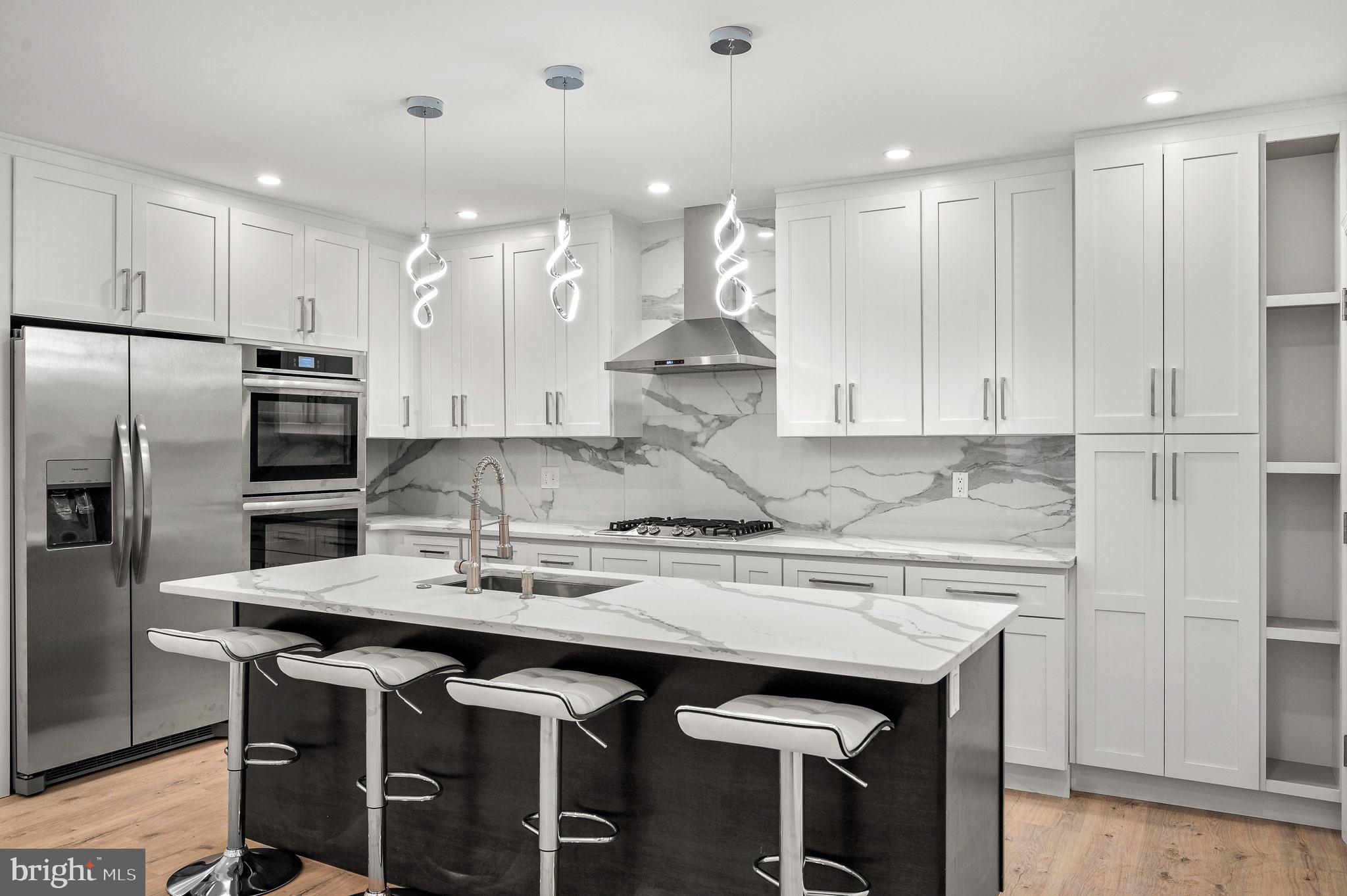 836 Whitby Ave