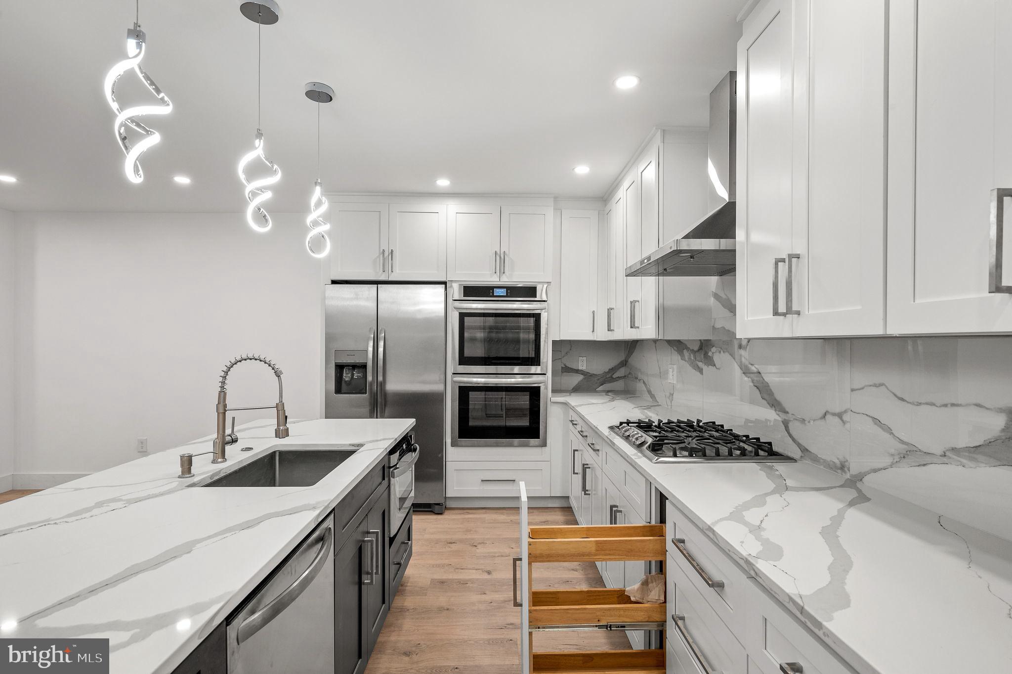 836 Whitby Ave