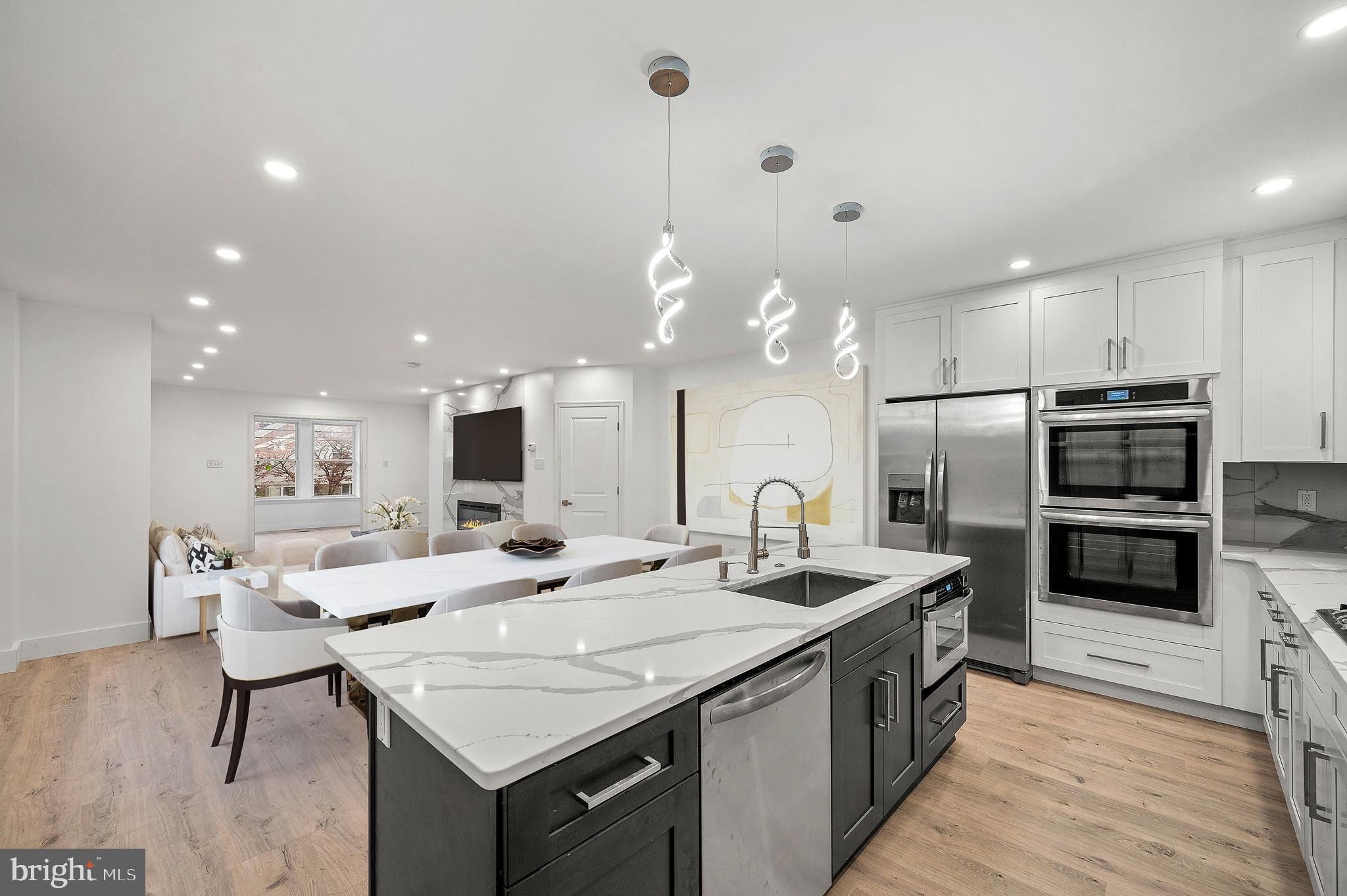 836 Whitby Ave