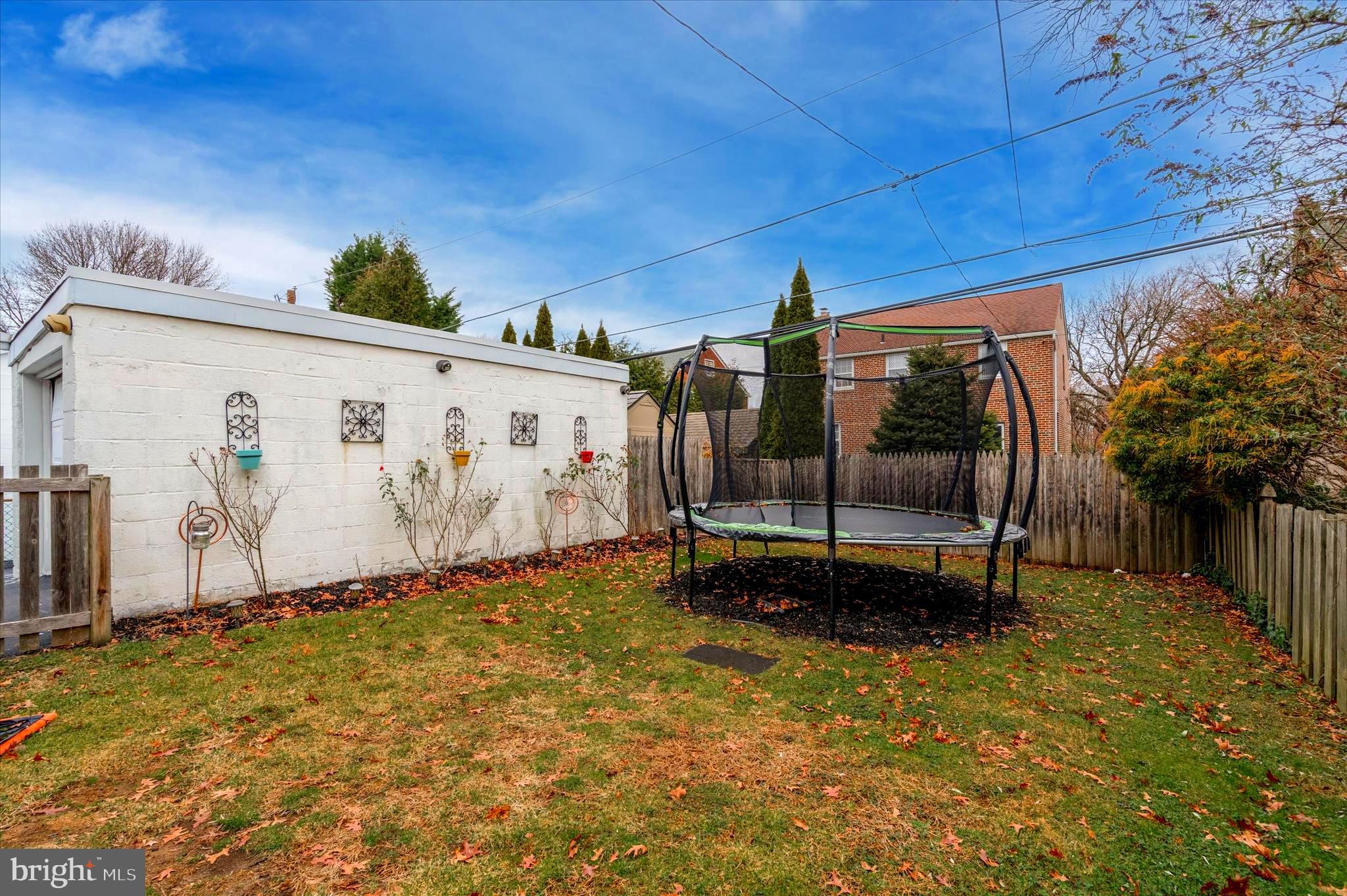 2019 Winton Ave
