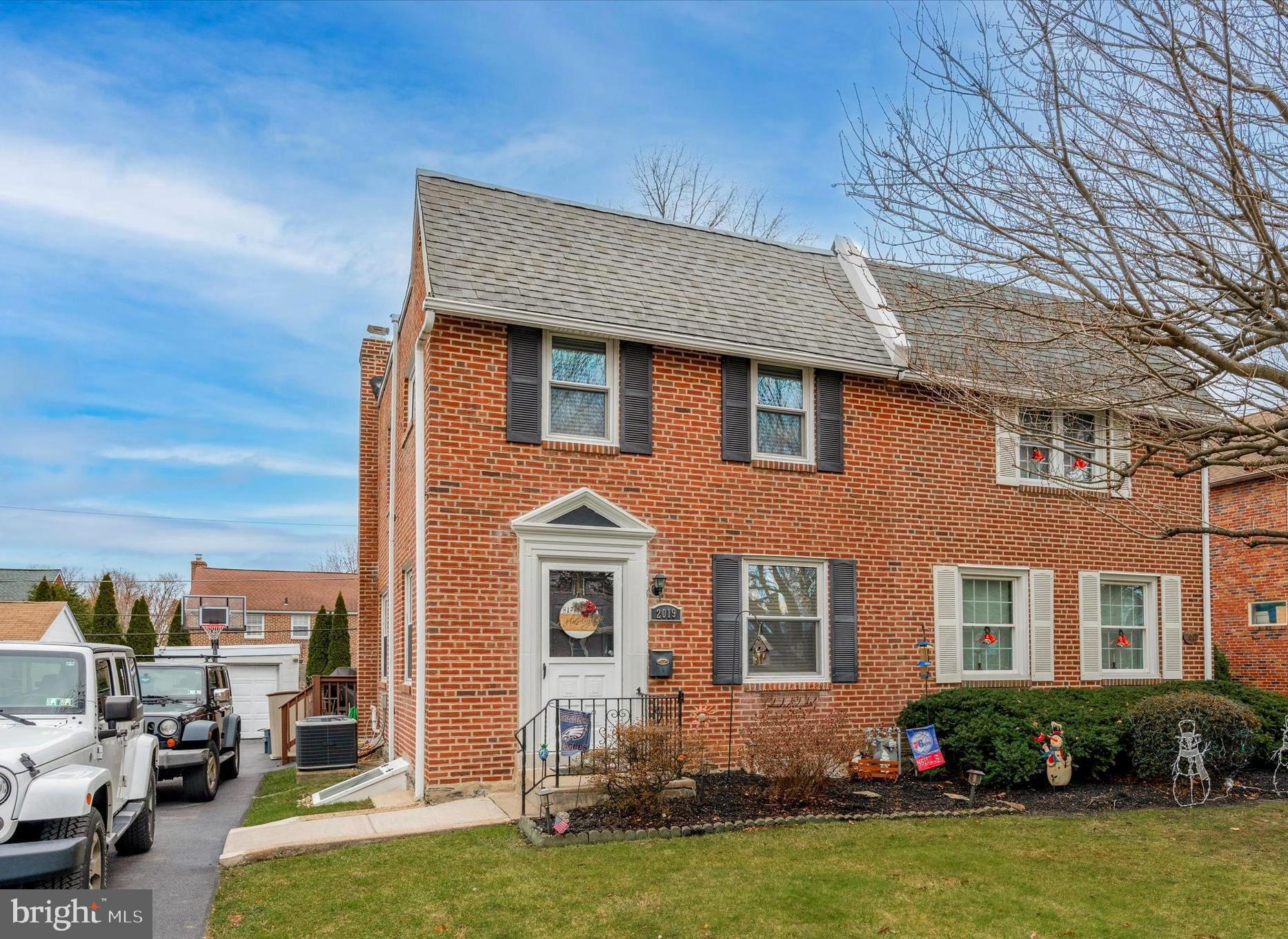 2019 Winton Ave