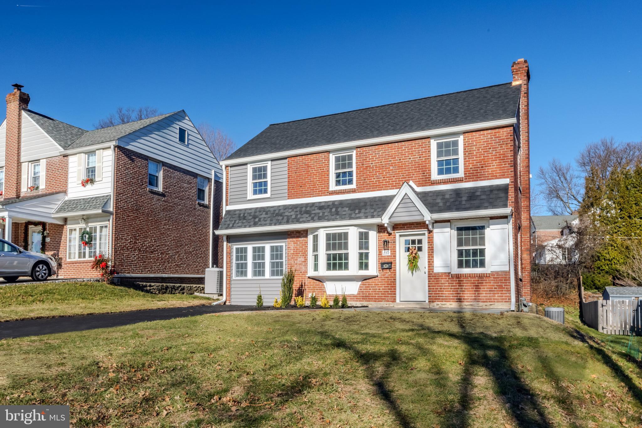 222 Greenbriar Ln