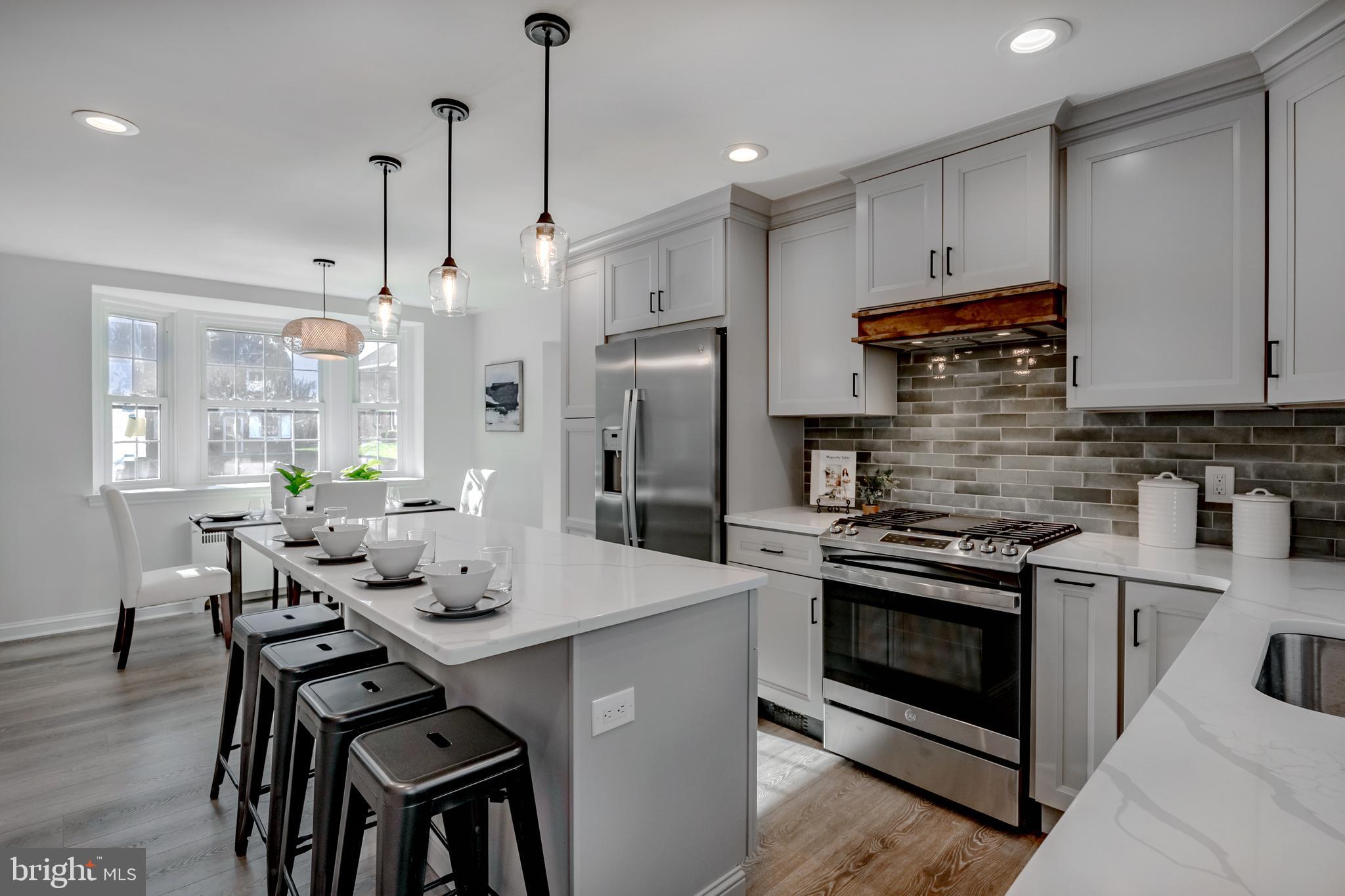 222 Greenbriar Ln