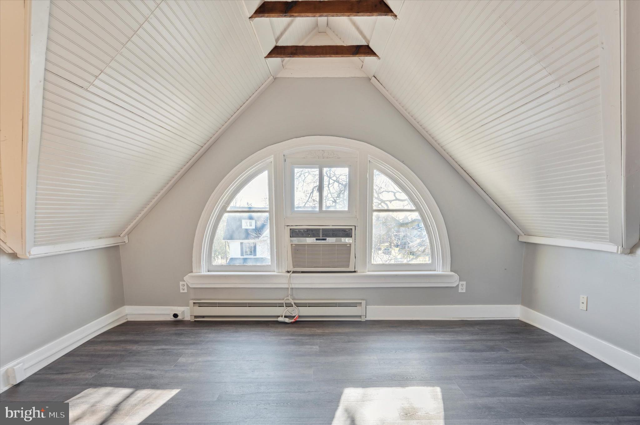 13 W Hinckley Ave #3