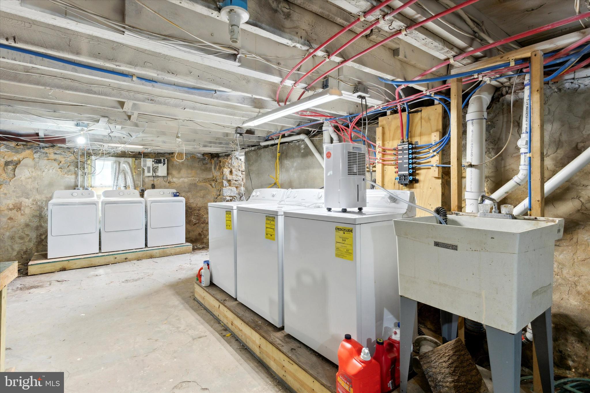 13 W Hinckley Ave #3