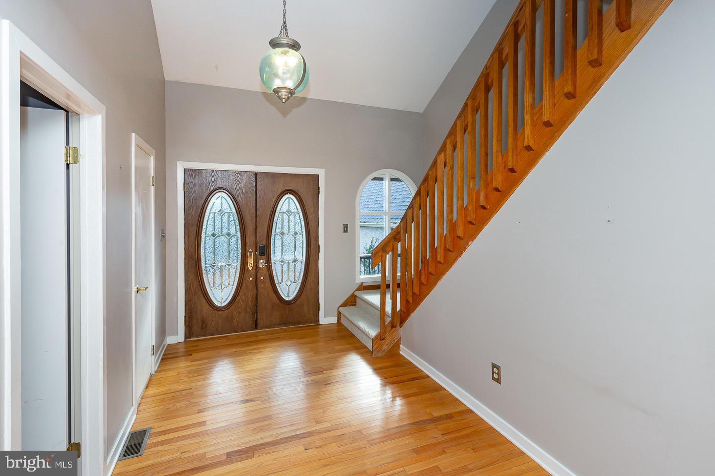 211 Cornell Dr