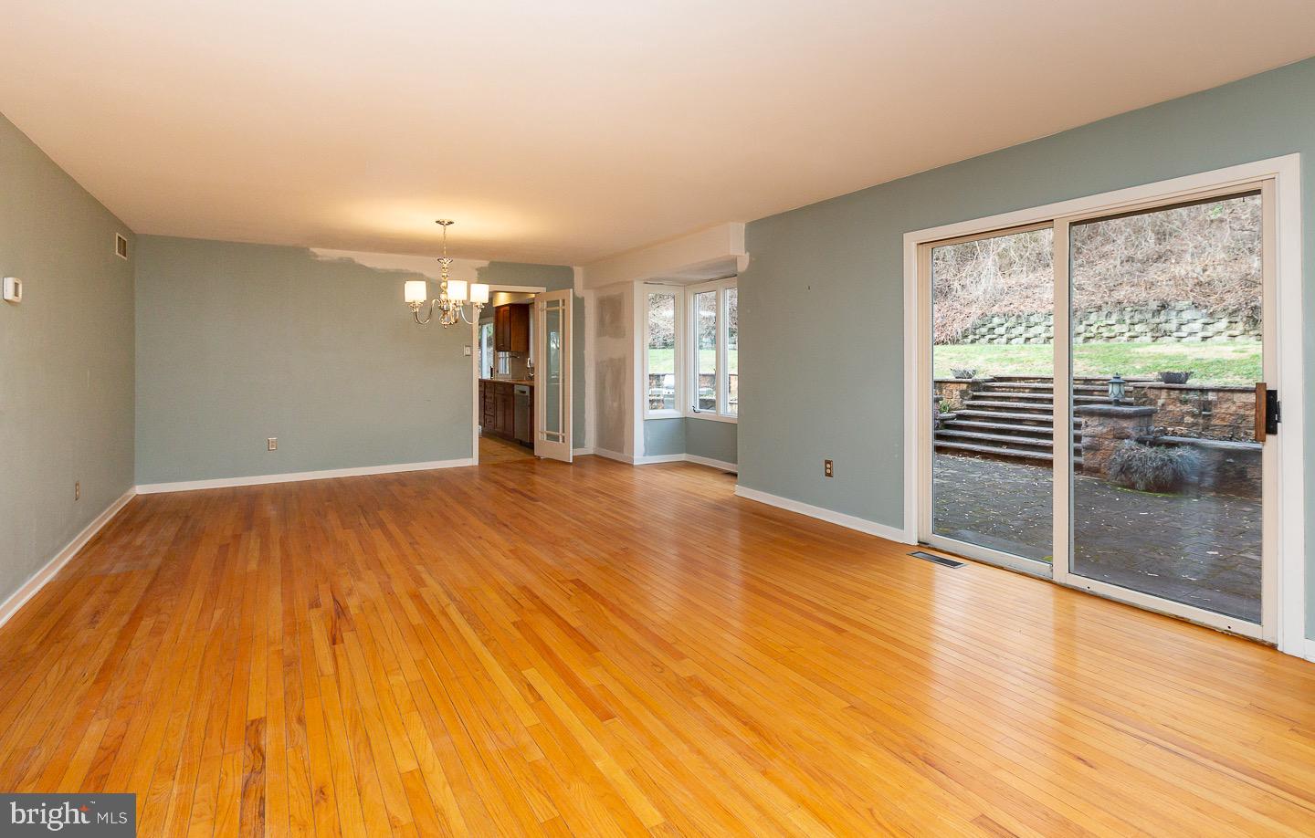 211 Cornell Dr
