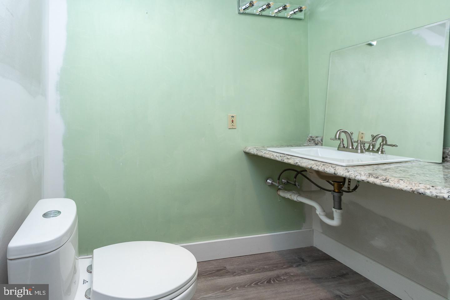 211 Cornell Dr