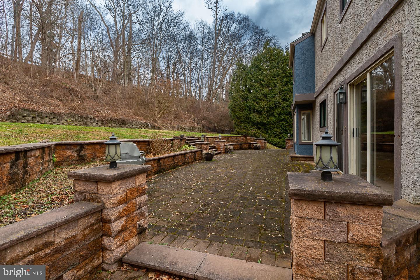 211 Cornell Dr