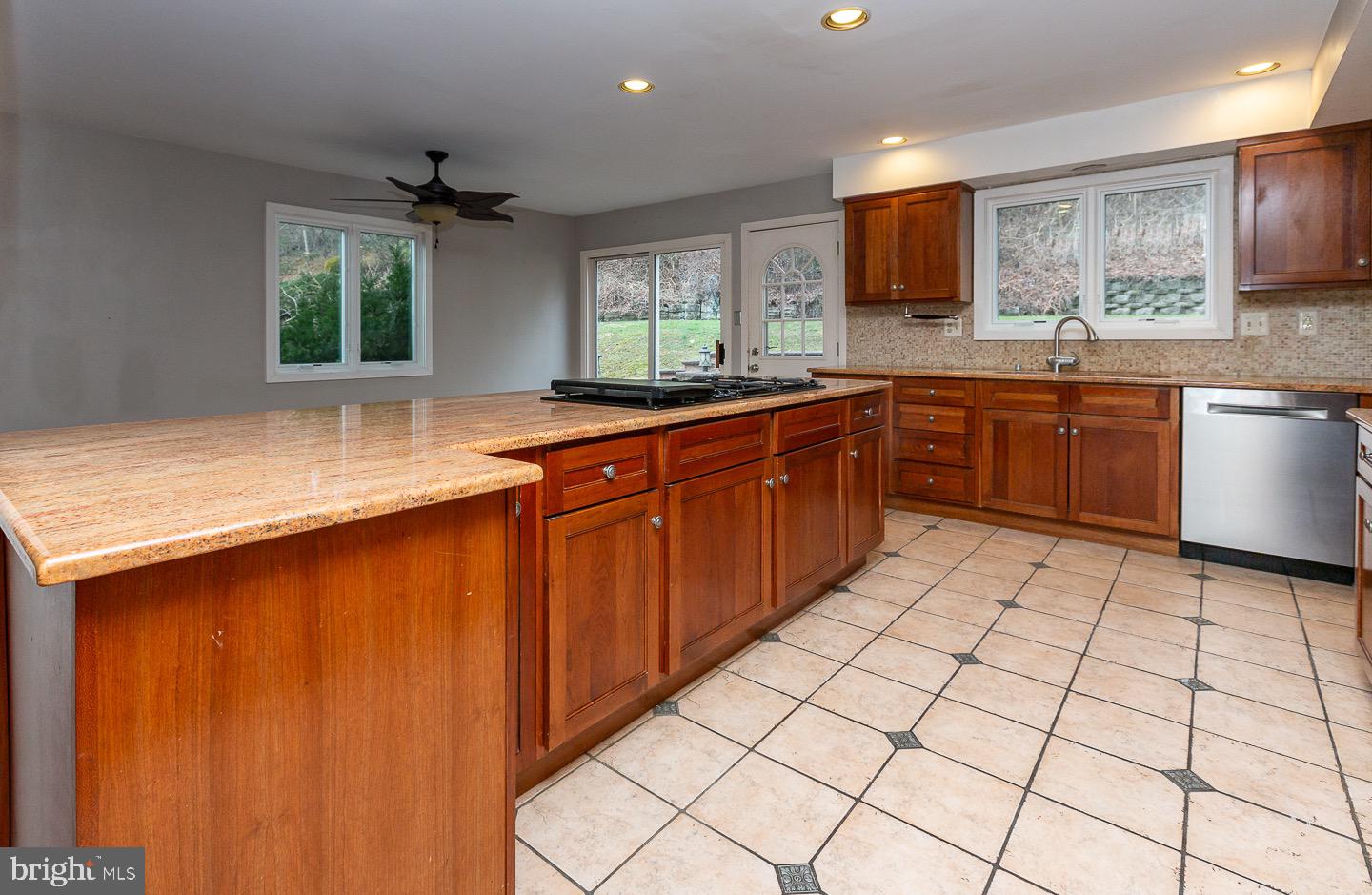211 Cornell Dr