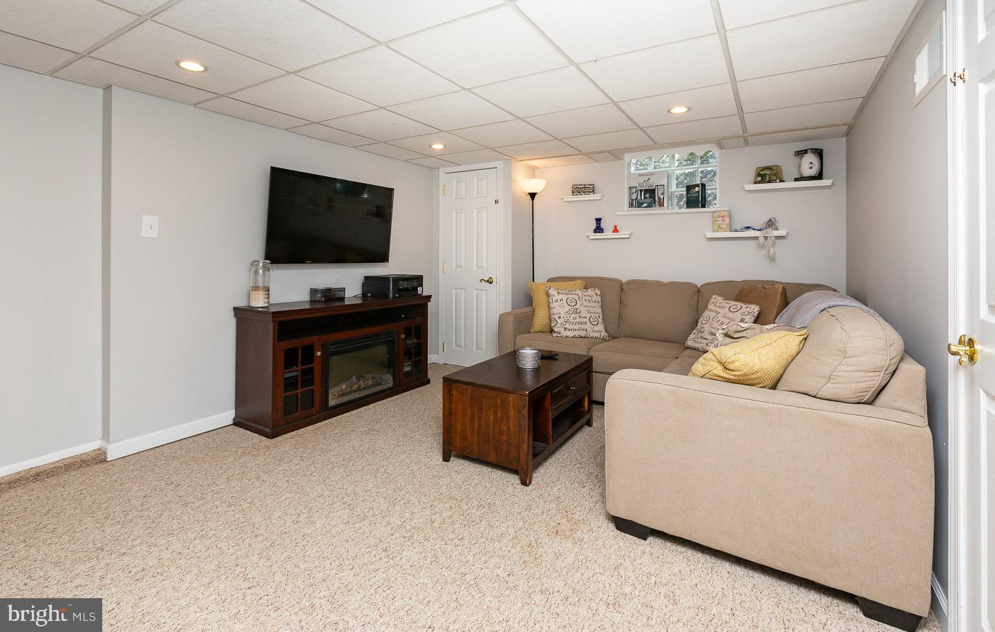 756 Oak View Rd