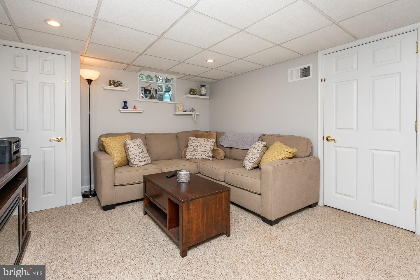 756 Oak View Rd