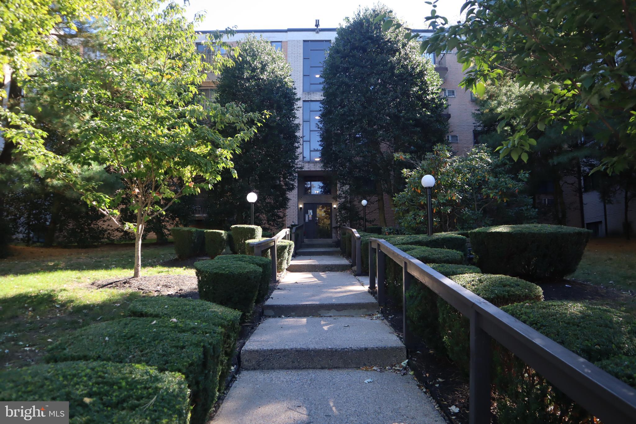 400 Glendale Rd #H23
