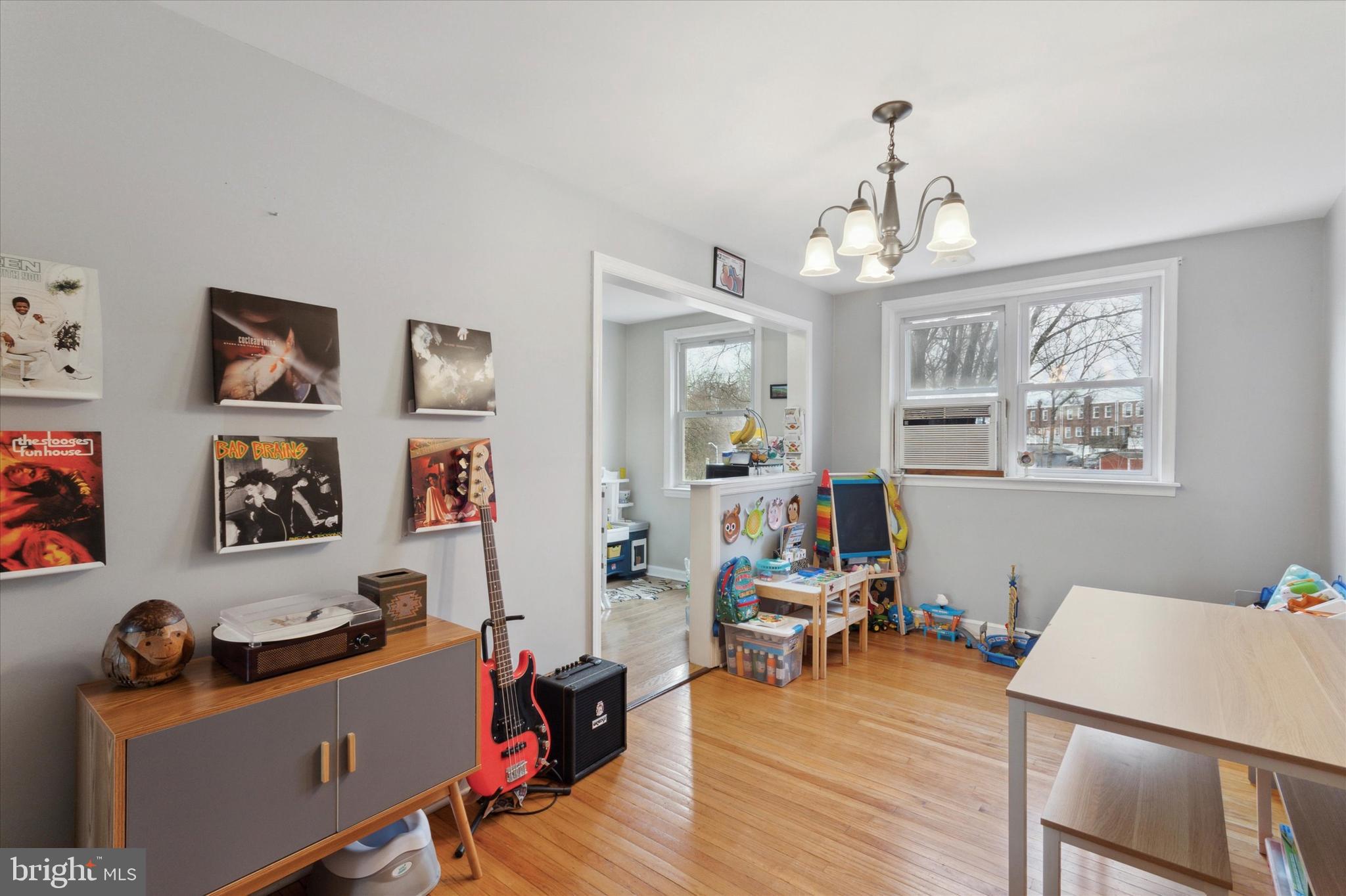 808 W Ashland Ave