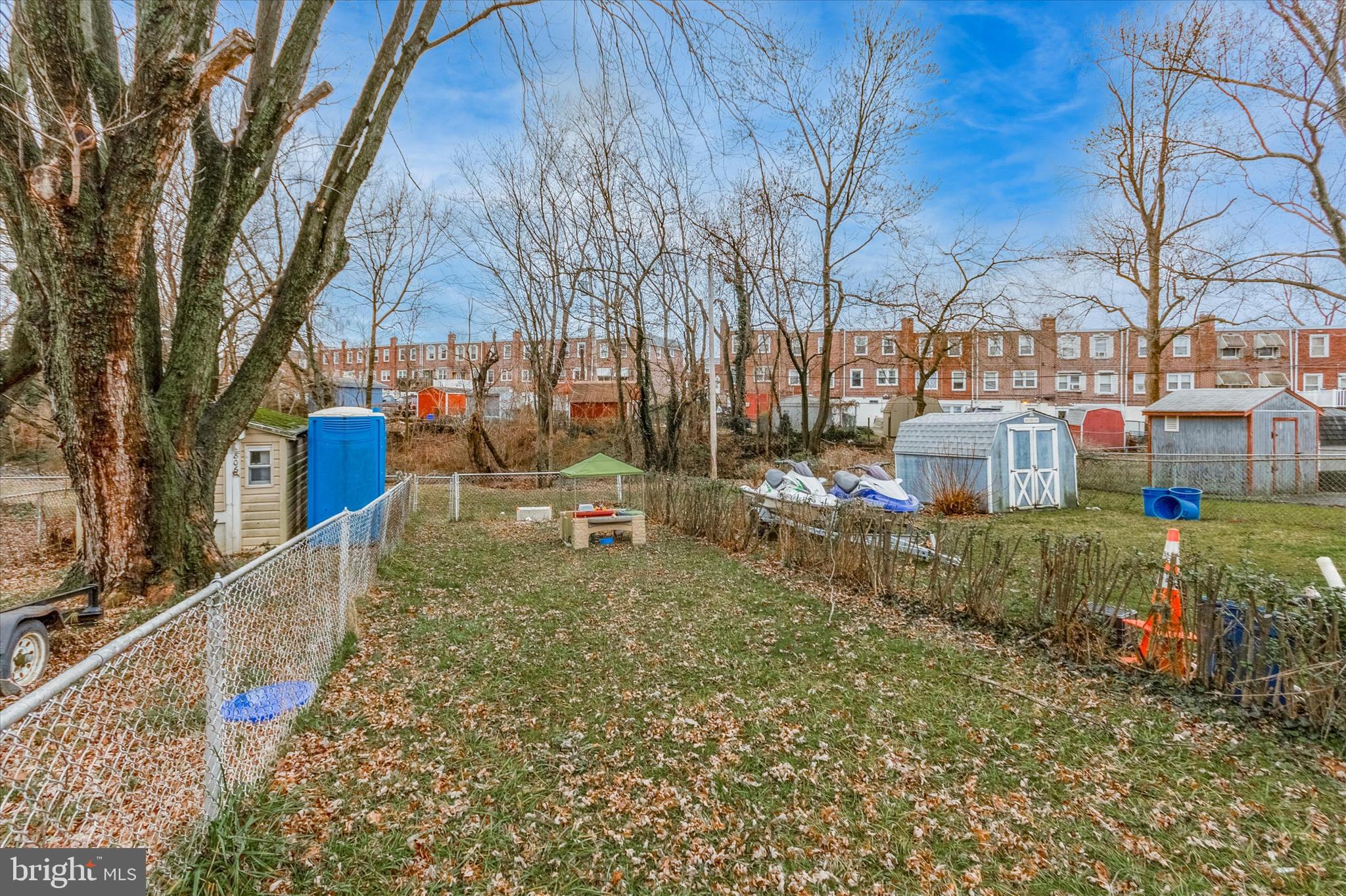 808 W Ashland Ave