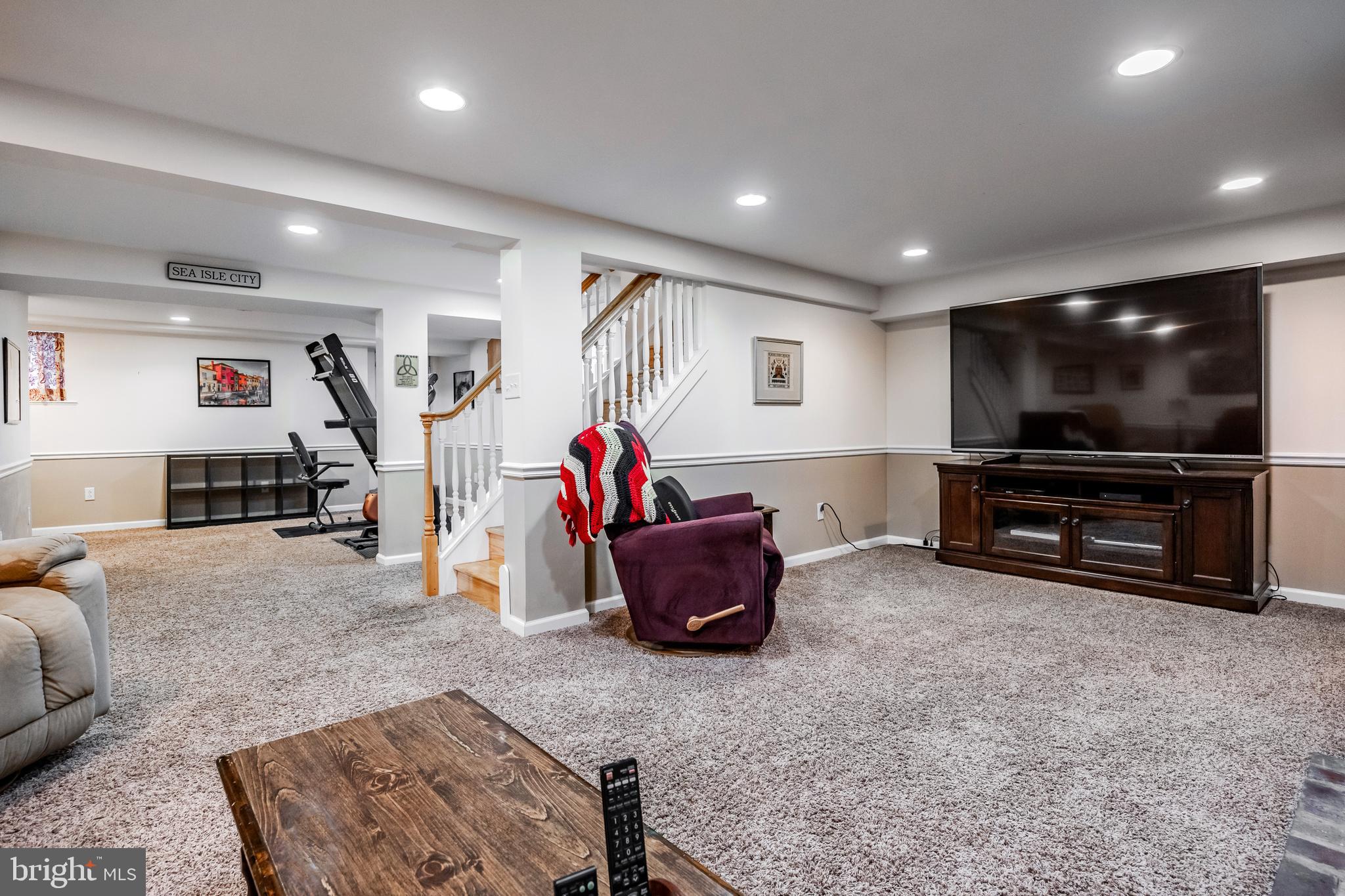 1003 Edmonds Ave