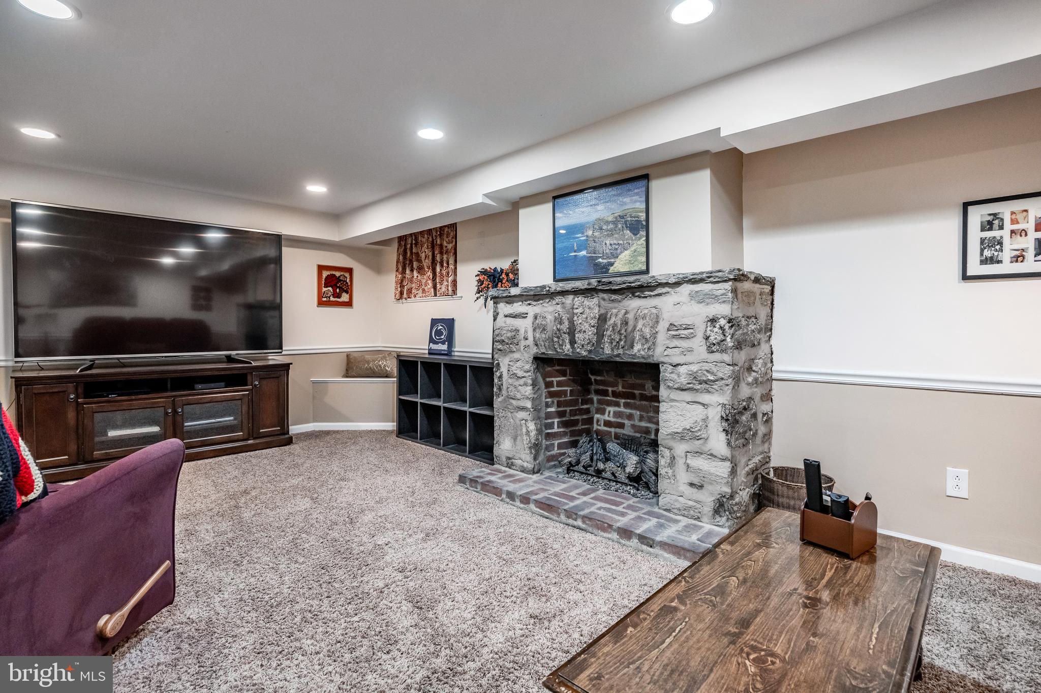 1003 Edmonds Ave