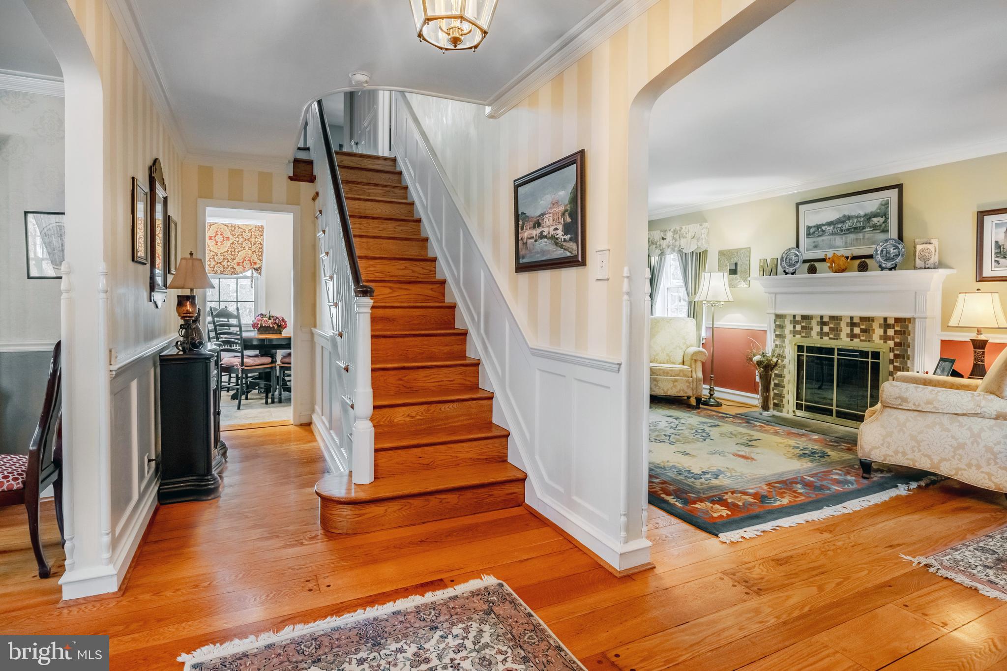 1003 Edmonds Ave