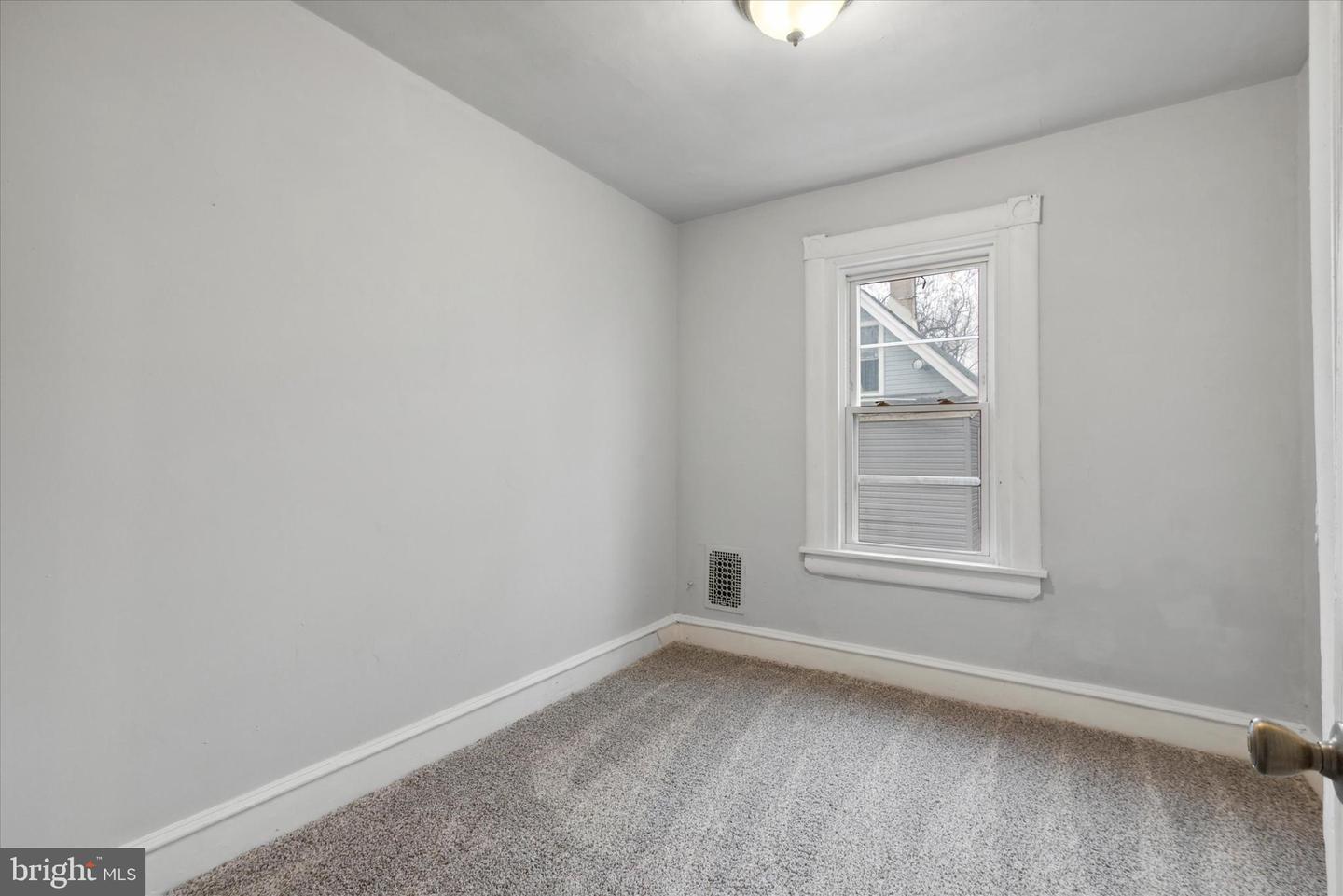 20 Darby Rd