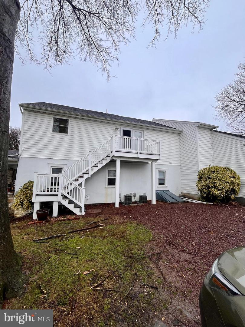 1127 N Providence Rd