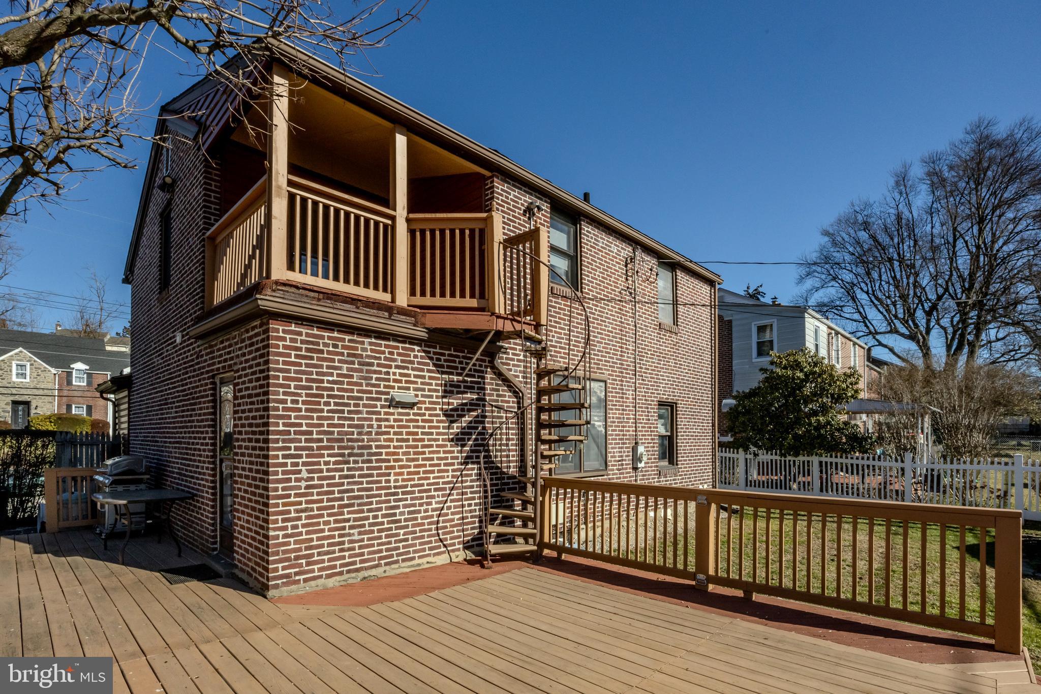 1525 Burmont Rd