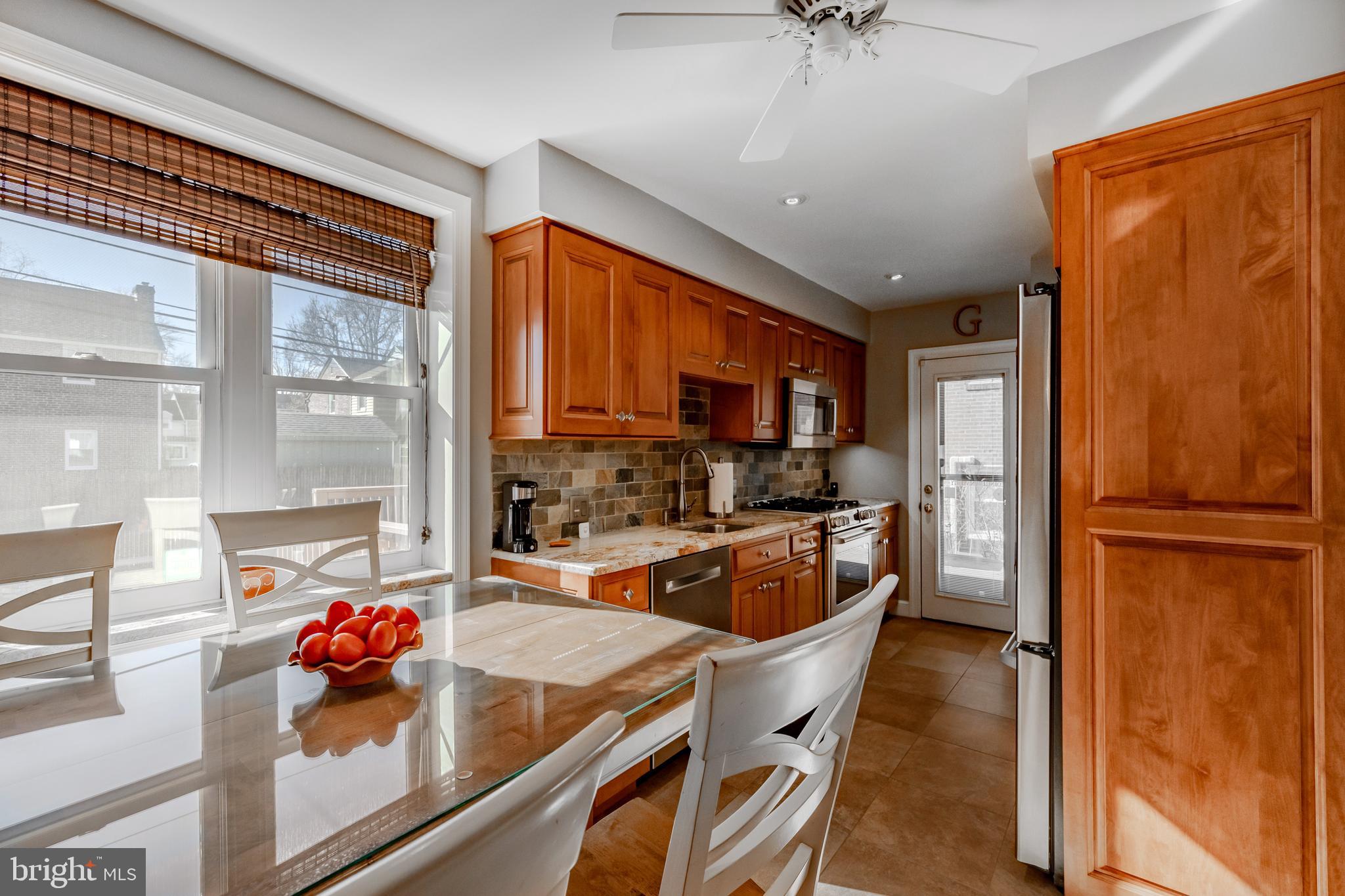 1525 Burmont Rd