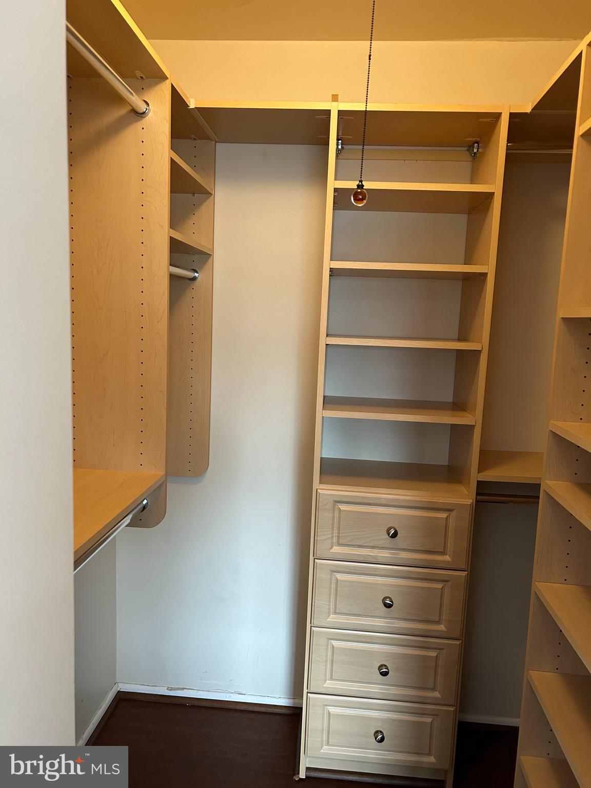 700 Ardmore Ave #124