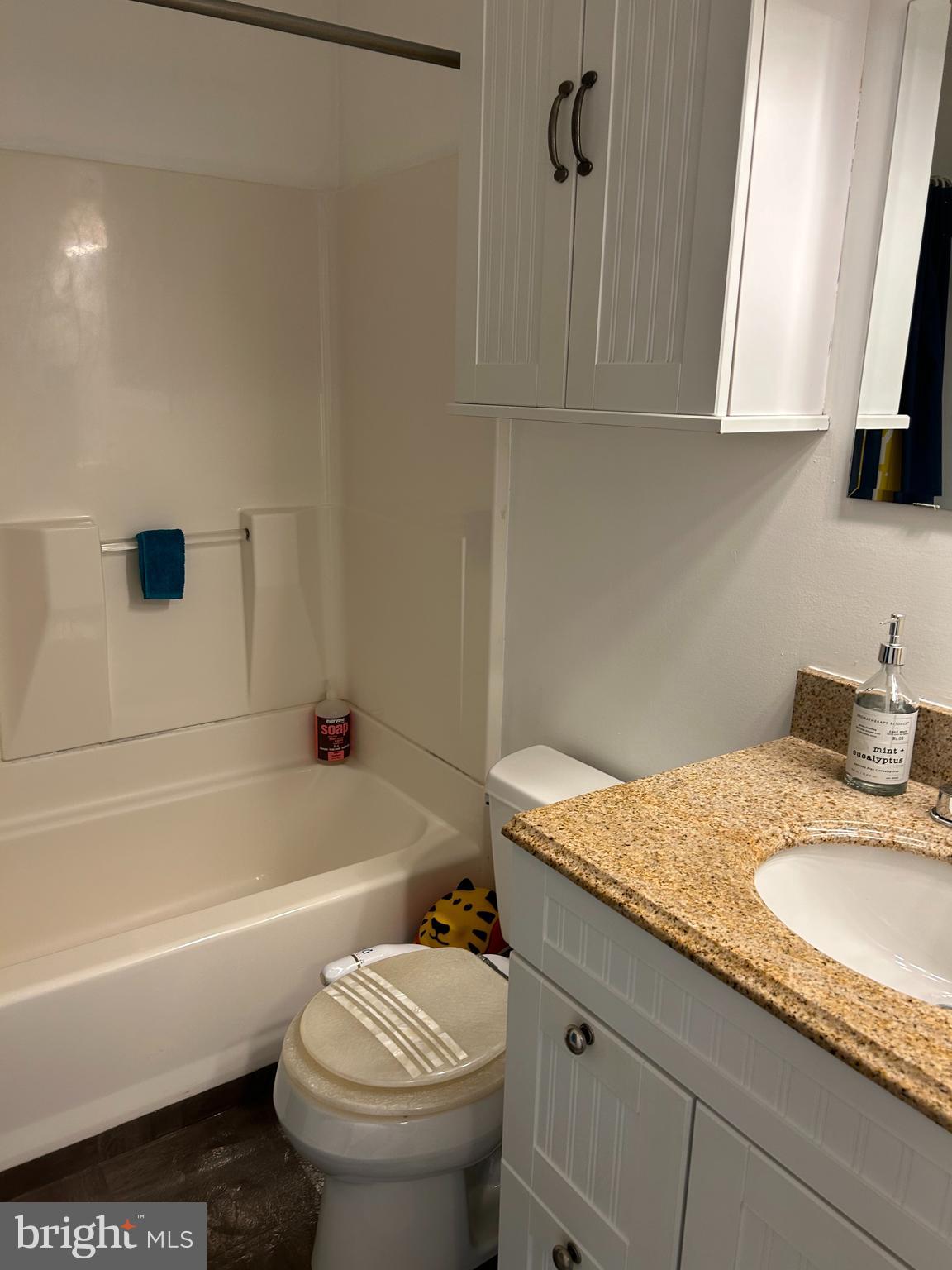 700 Ardmore Ave #124