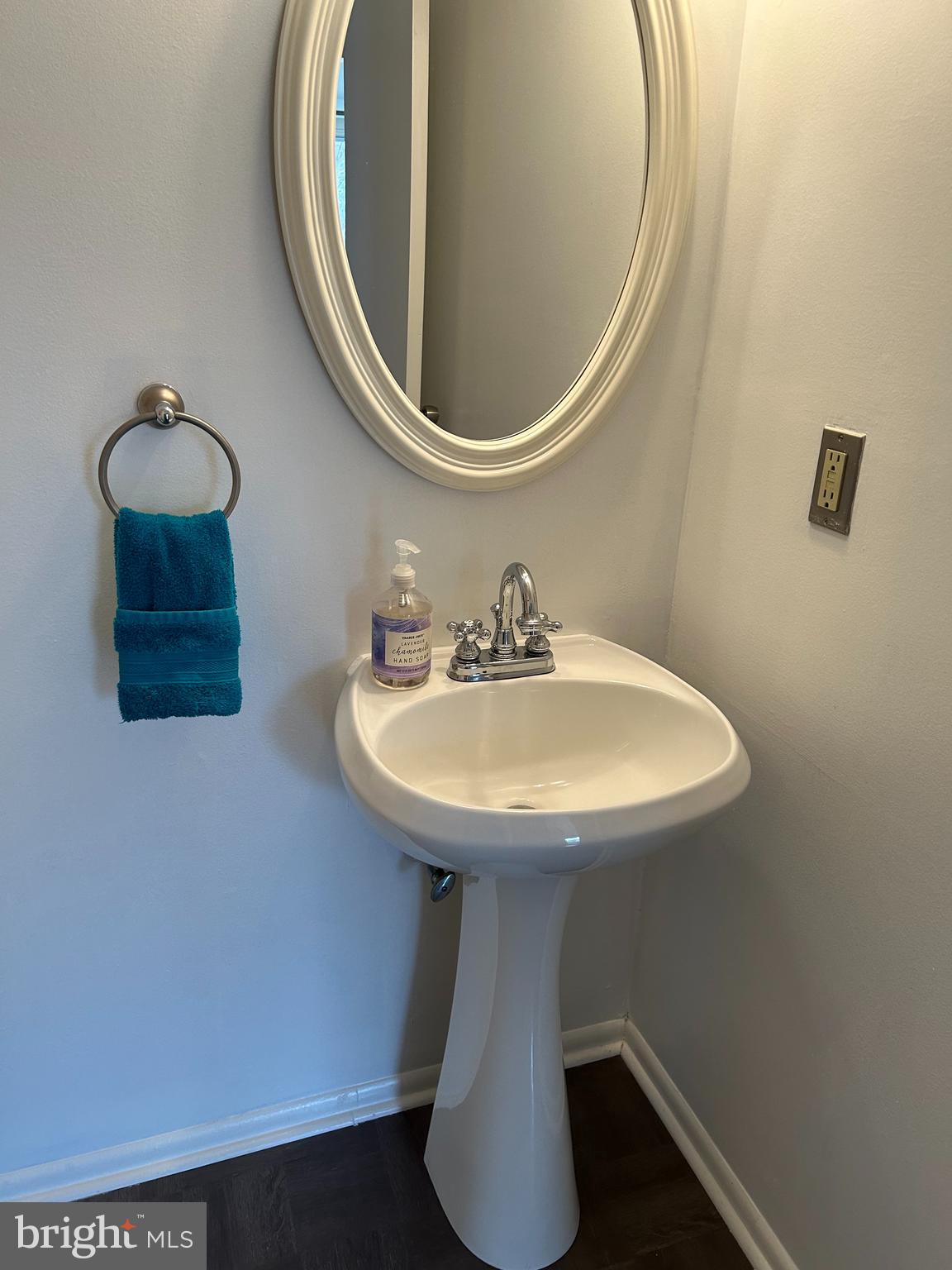 700 Ardmore Ave #124