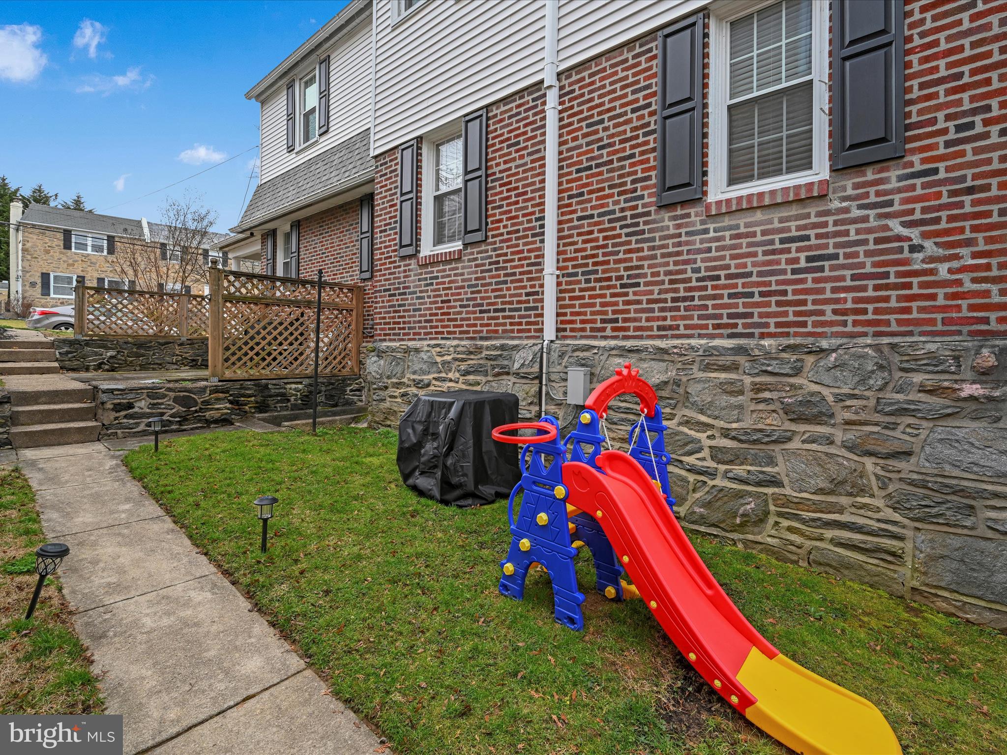2314 Bryn Mawr Ave