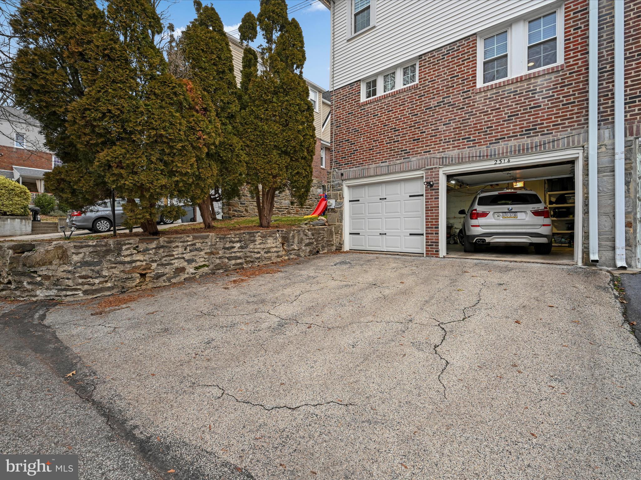 2314 Bryn Mawr Ave