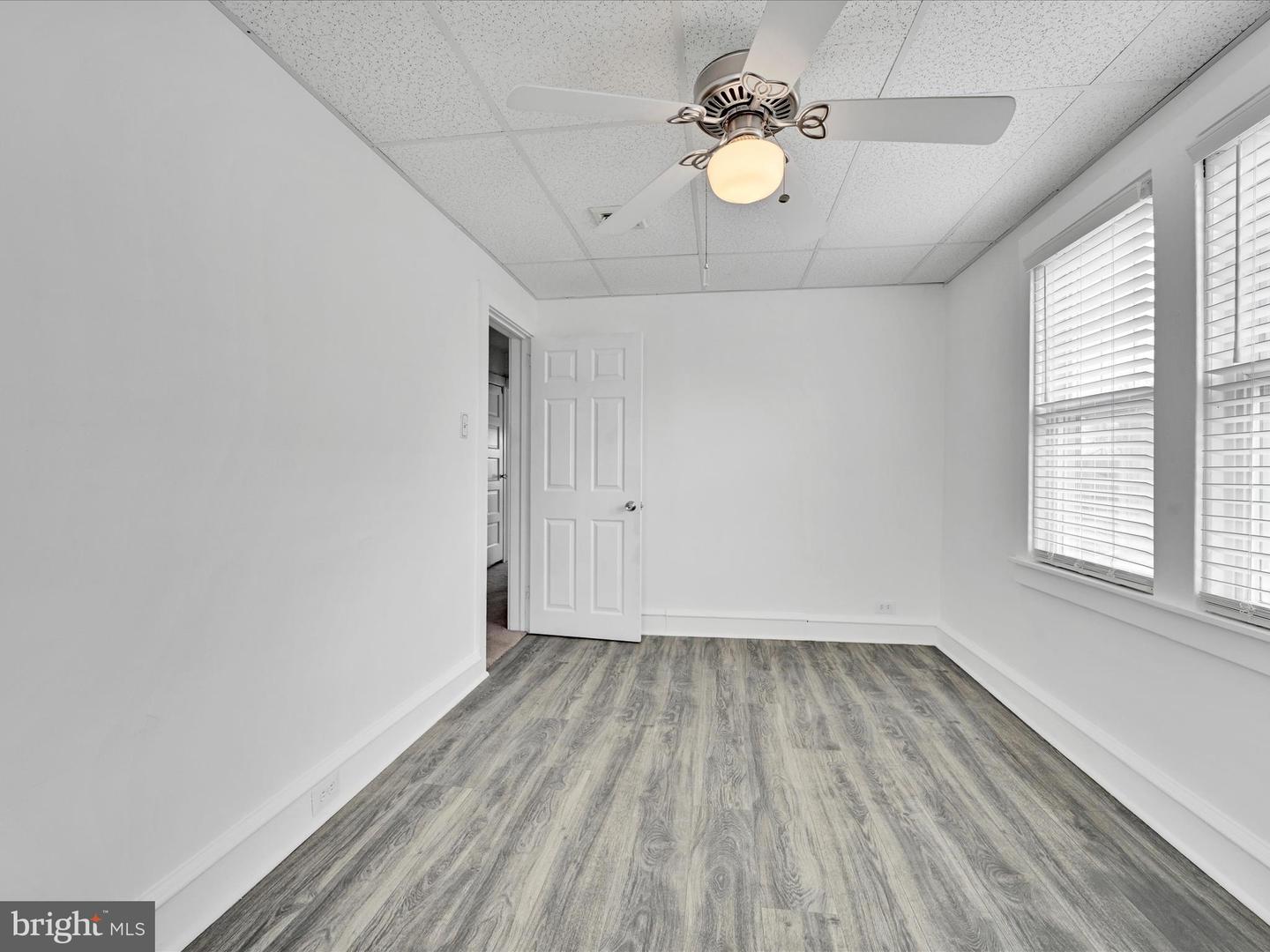 10 Waverly Rd