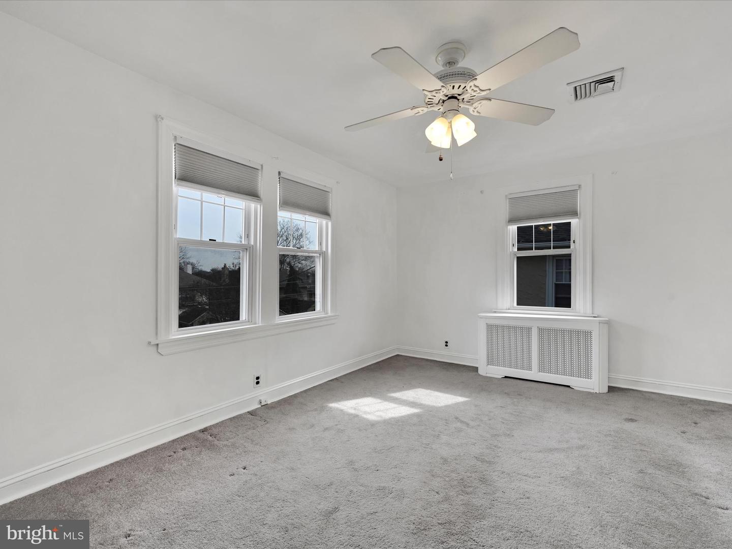 10 Waverly Rd