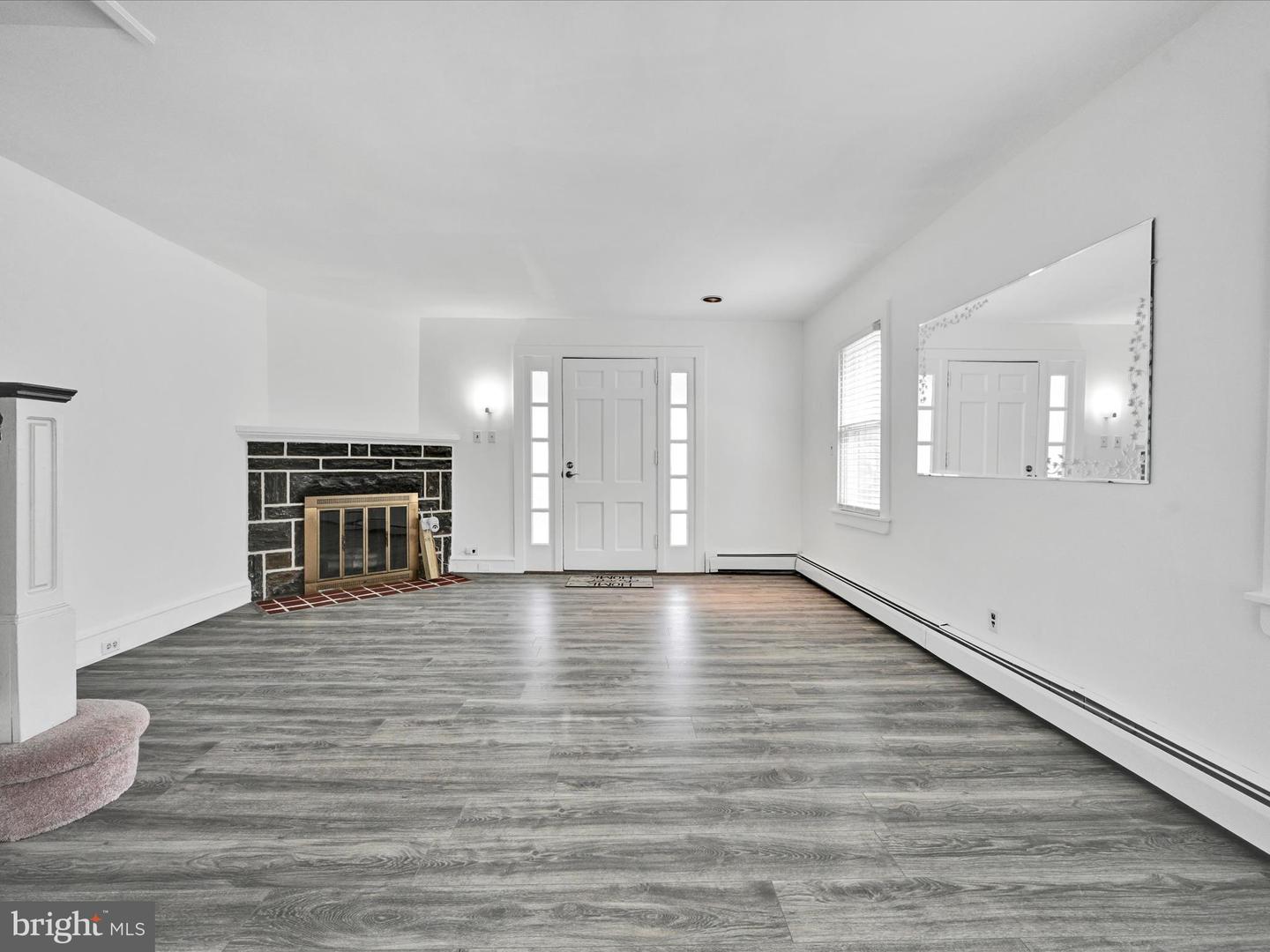 10 Waverly Rd