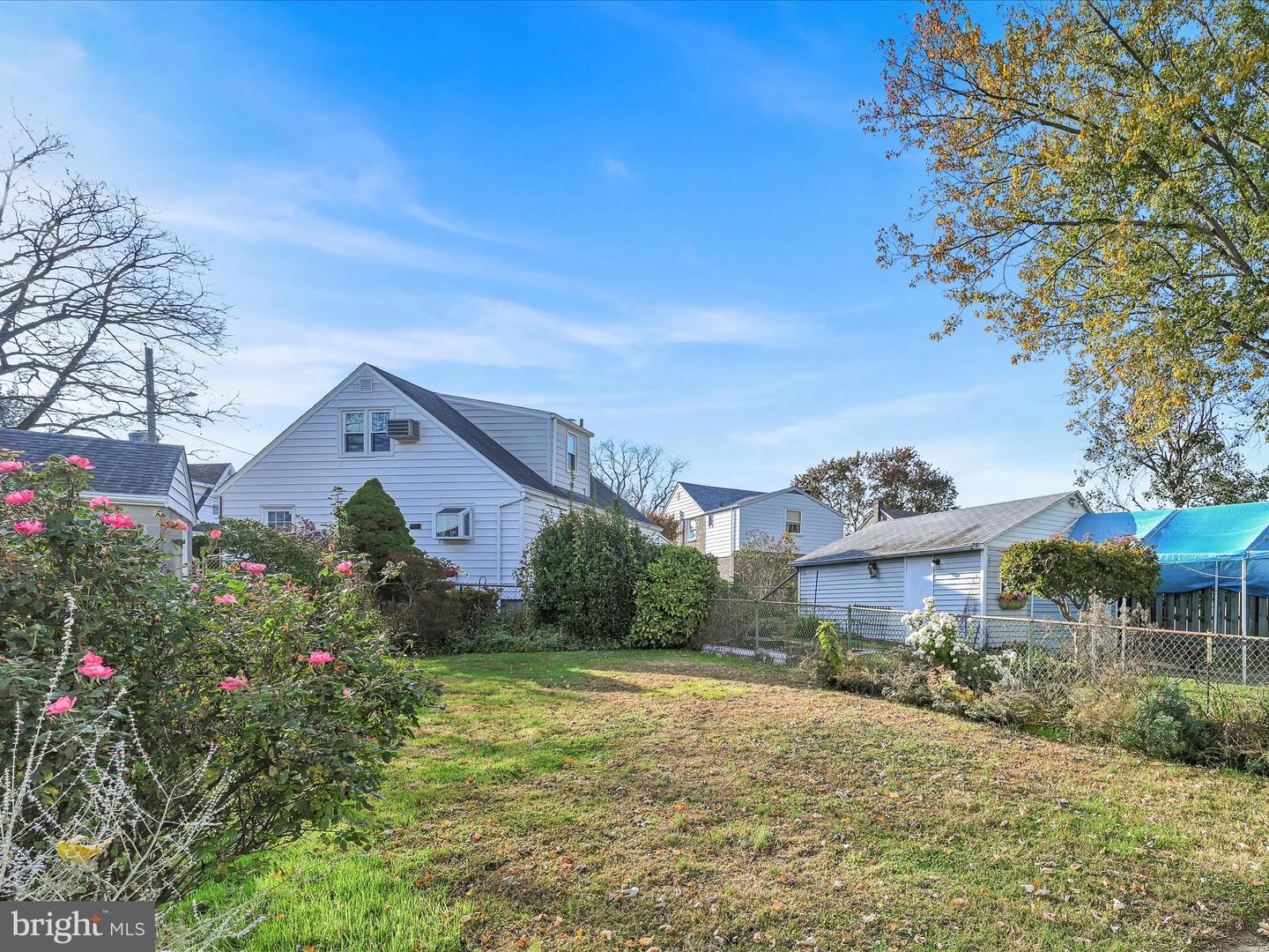 10 Waverly Rd