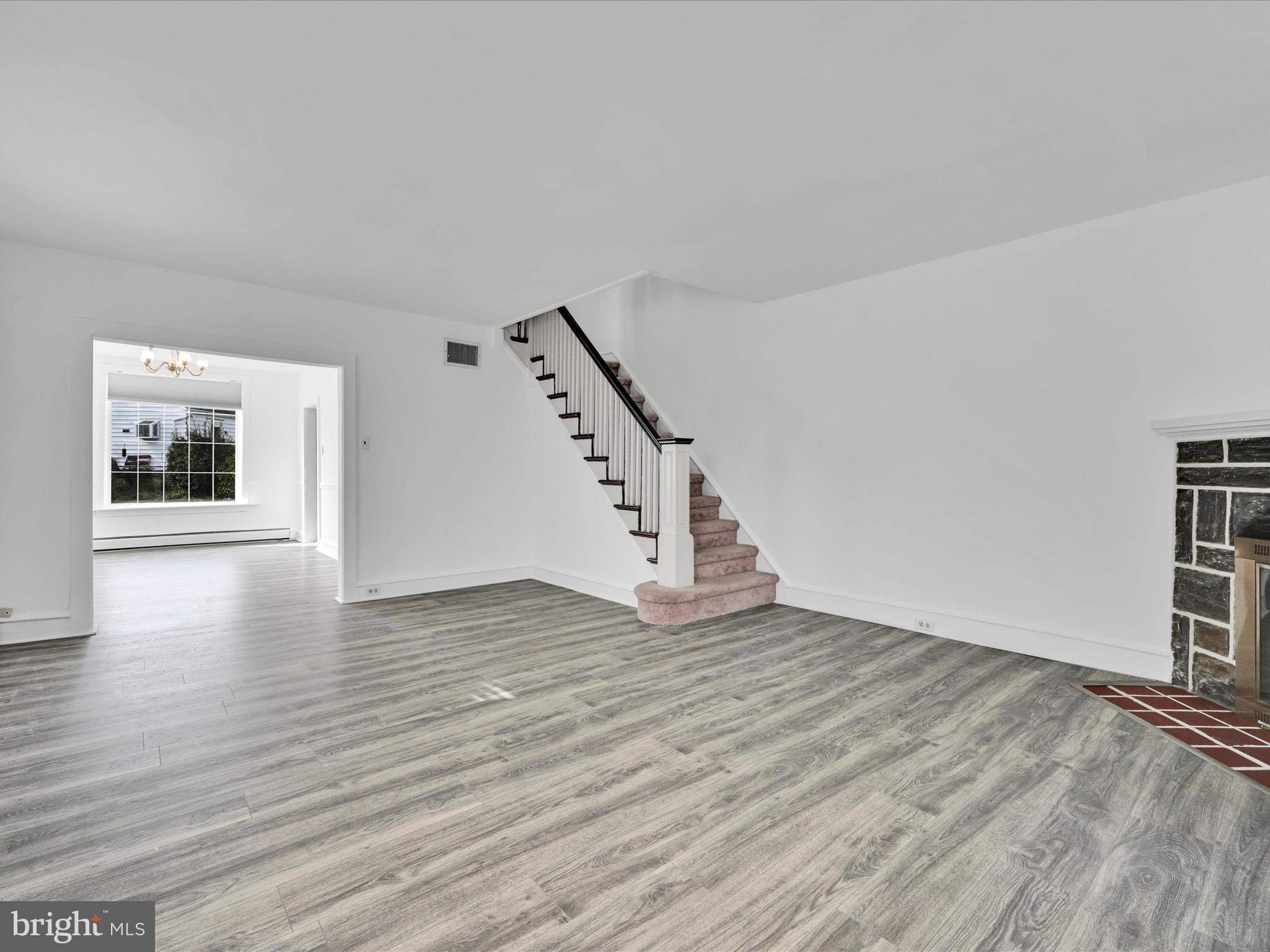 10 Waverly Rd