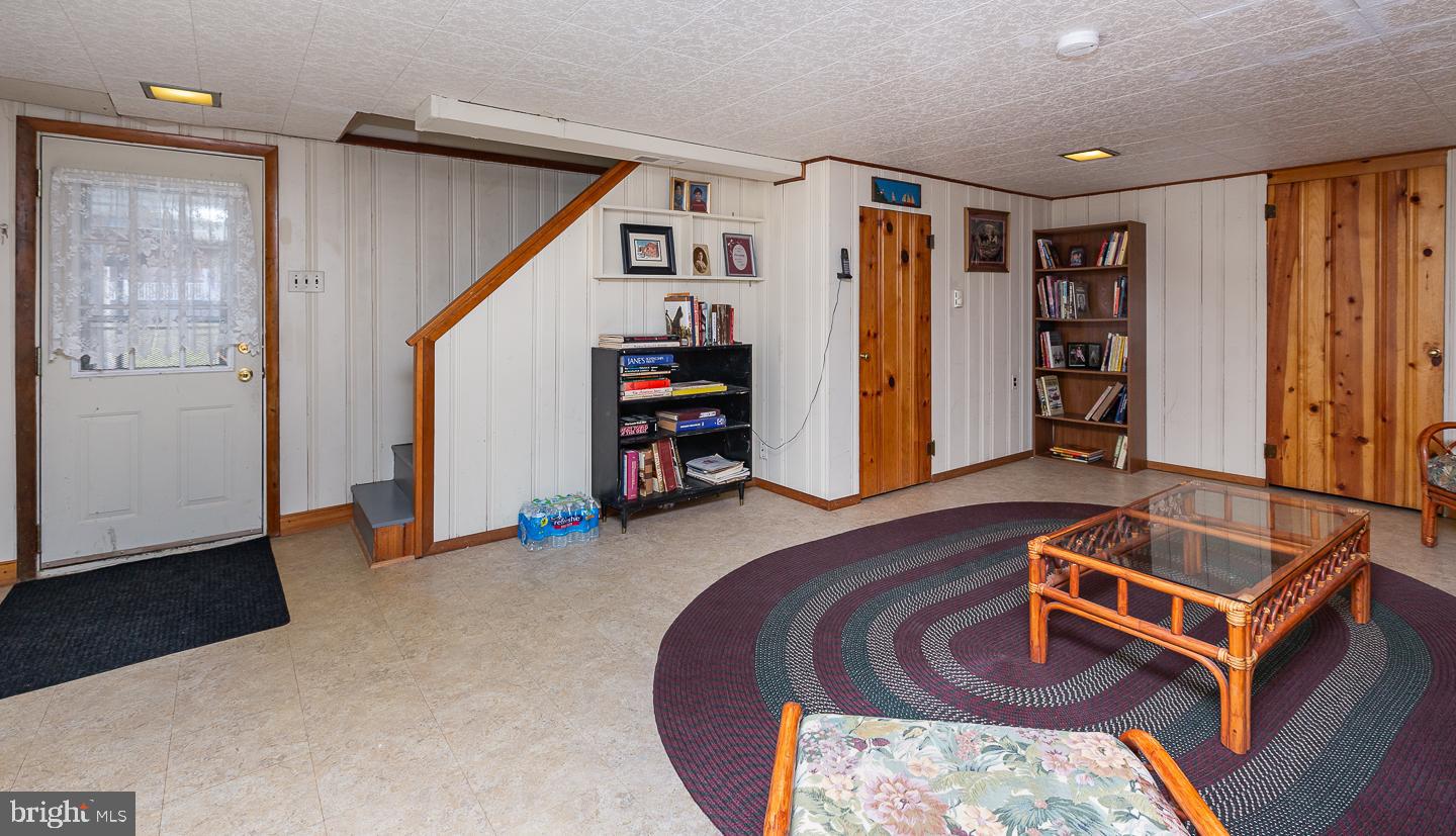 411 Pembroke Rd