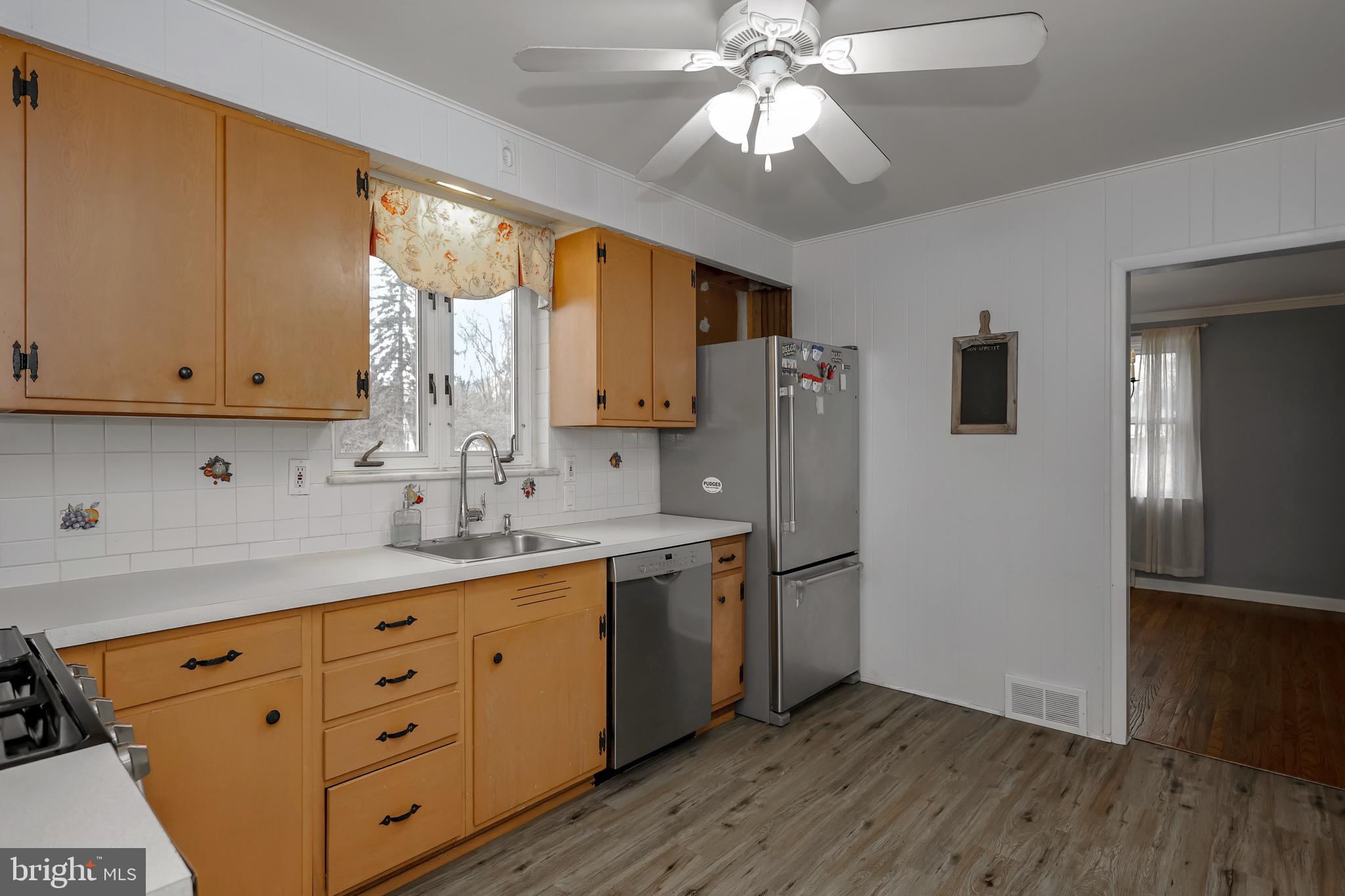 481 Colfax Rd