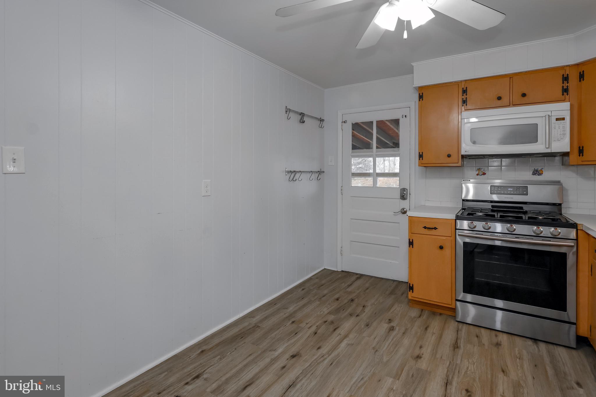 481 Colfax Rd