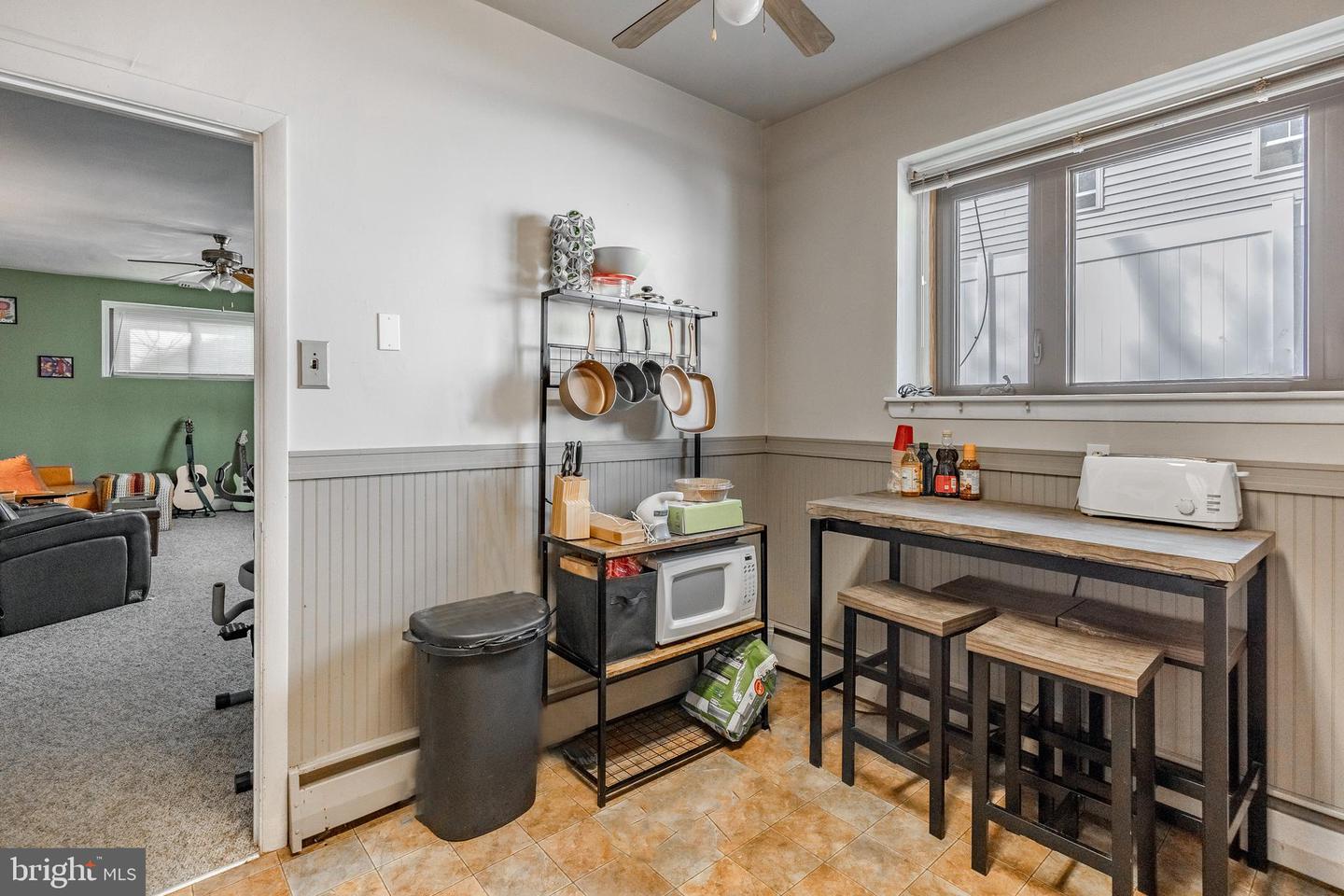 1315 Delmont Ave